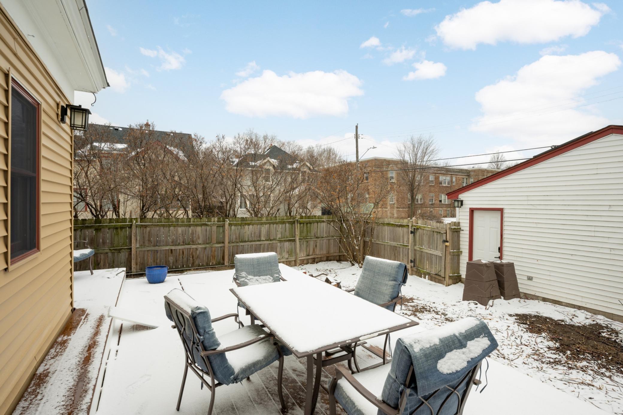 2654 Pleasant Avenue