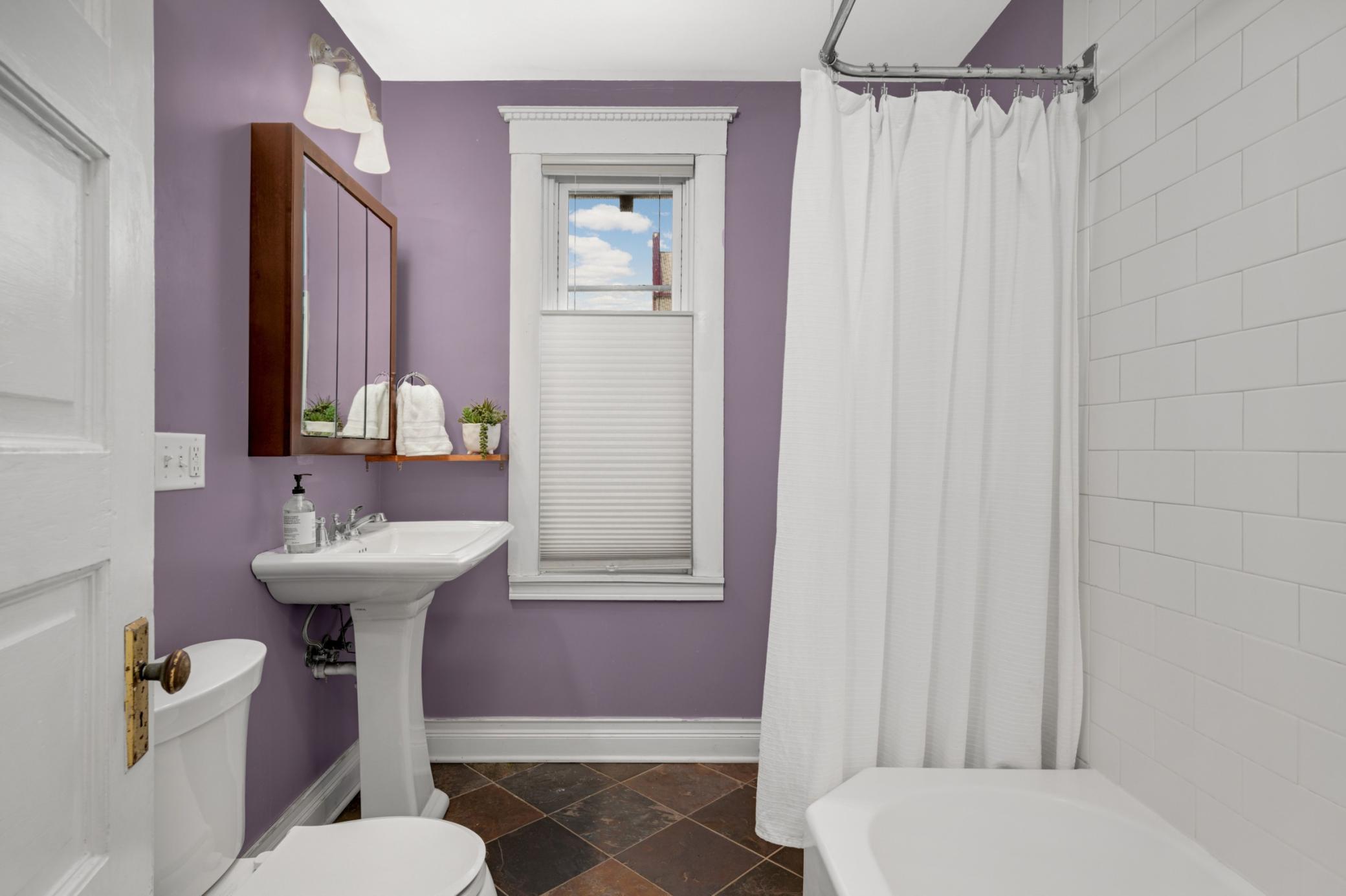 2654 Pleasant Avenue