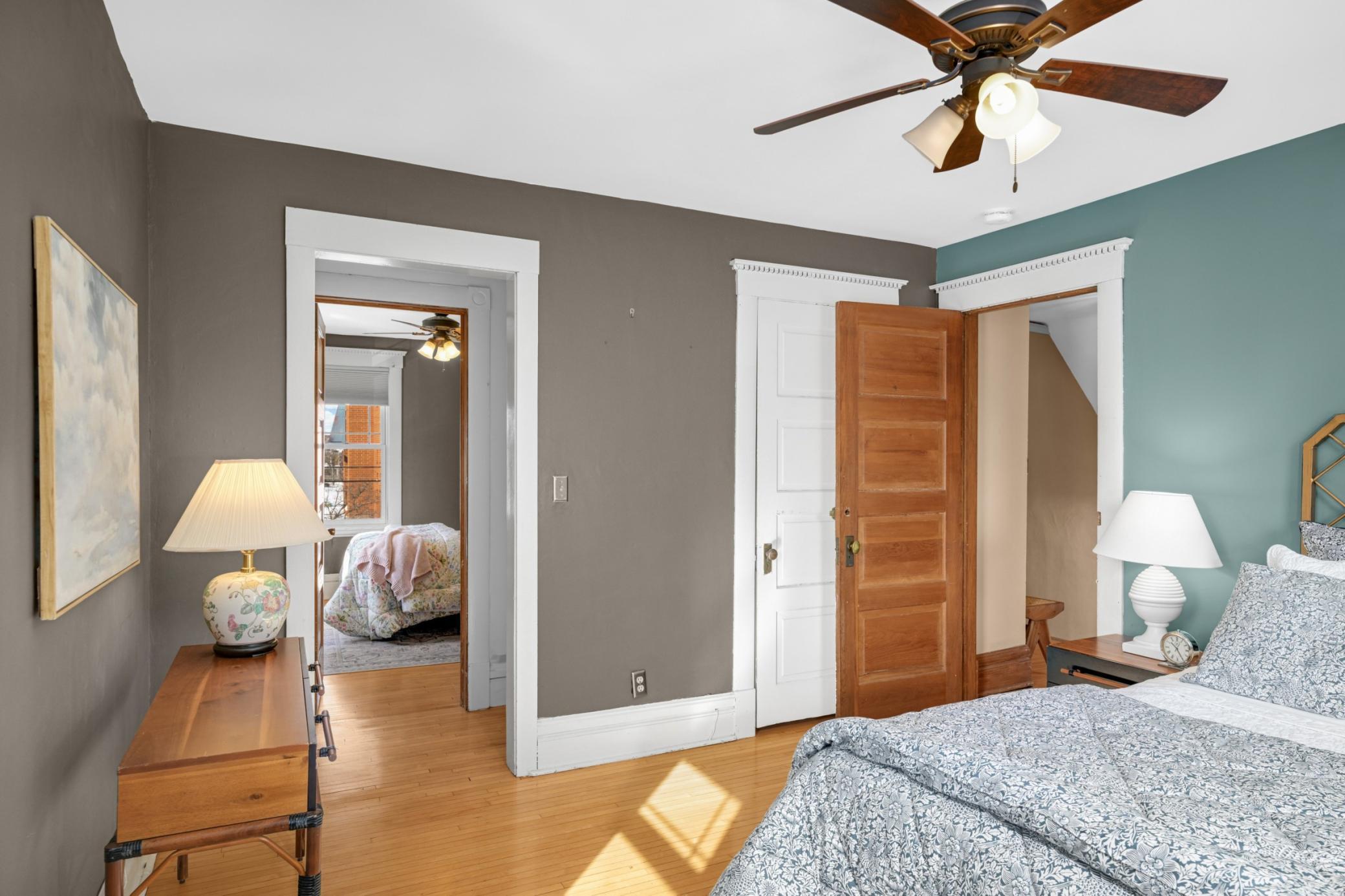 2654 Pleasant Avenue