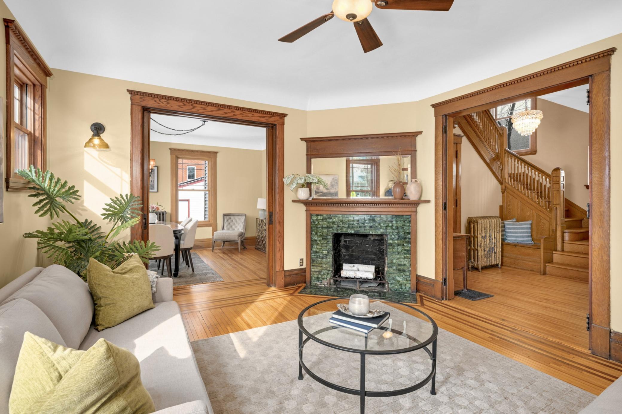 2654 Pleasant Avenue