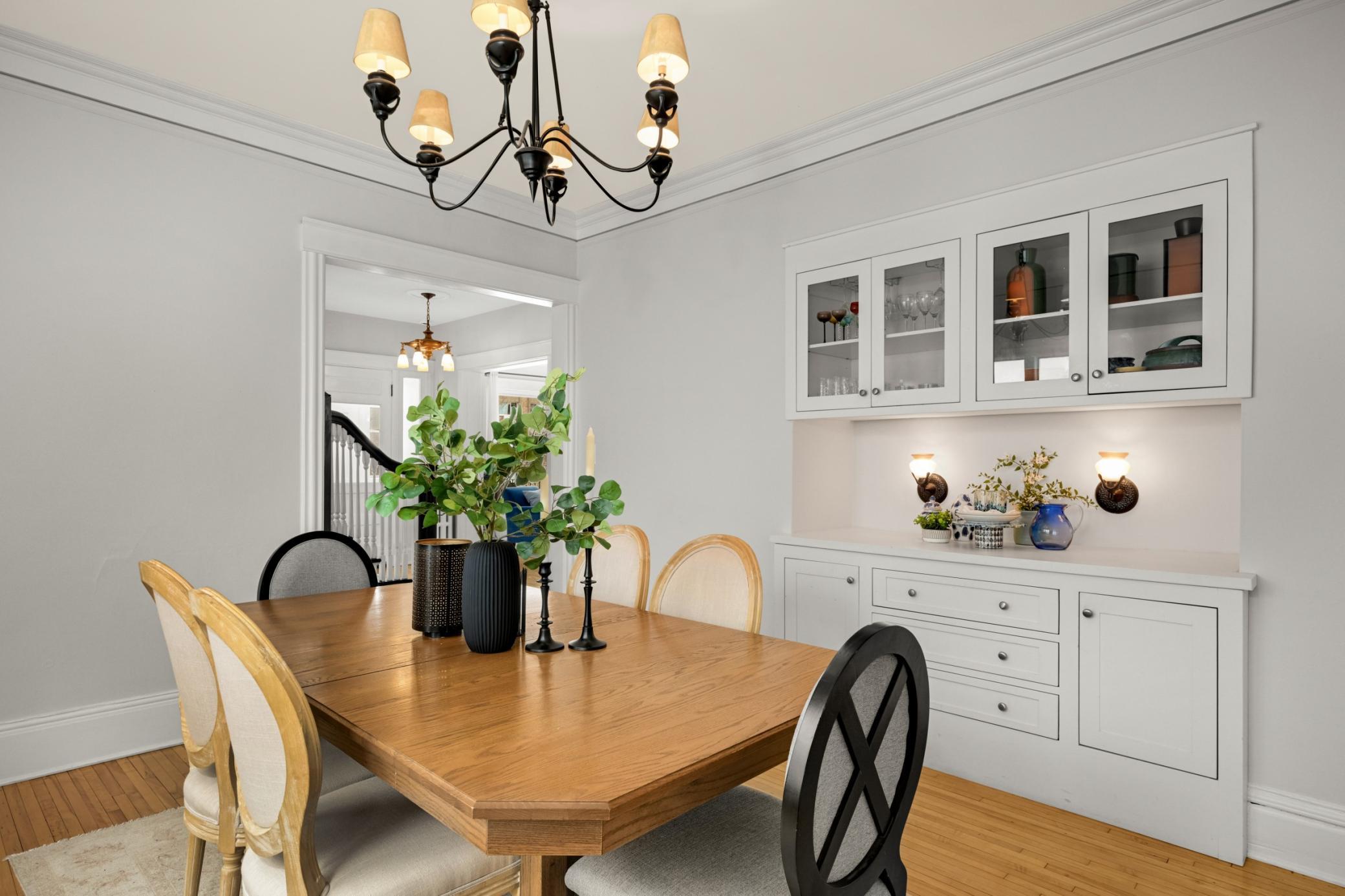 2418 Pillsbury Avenue S