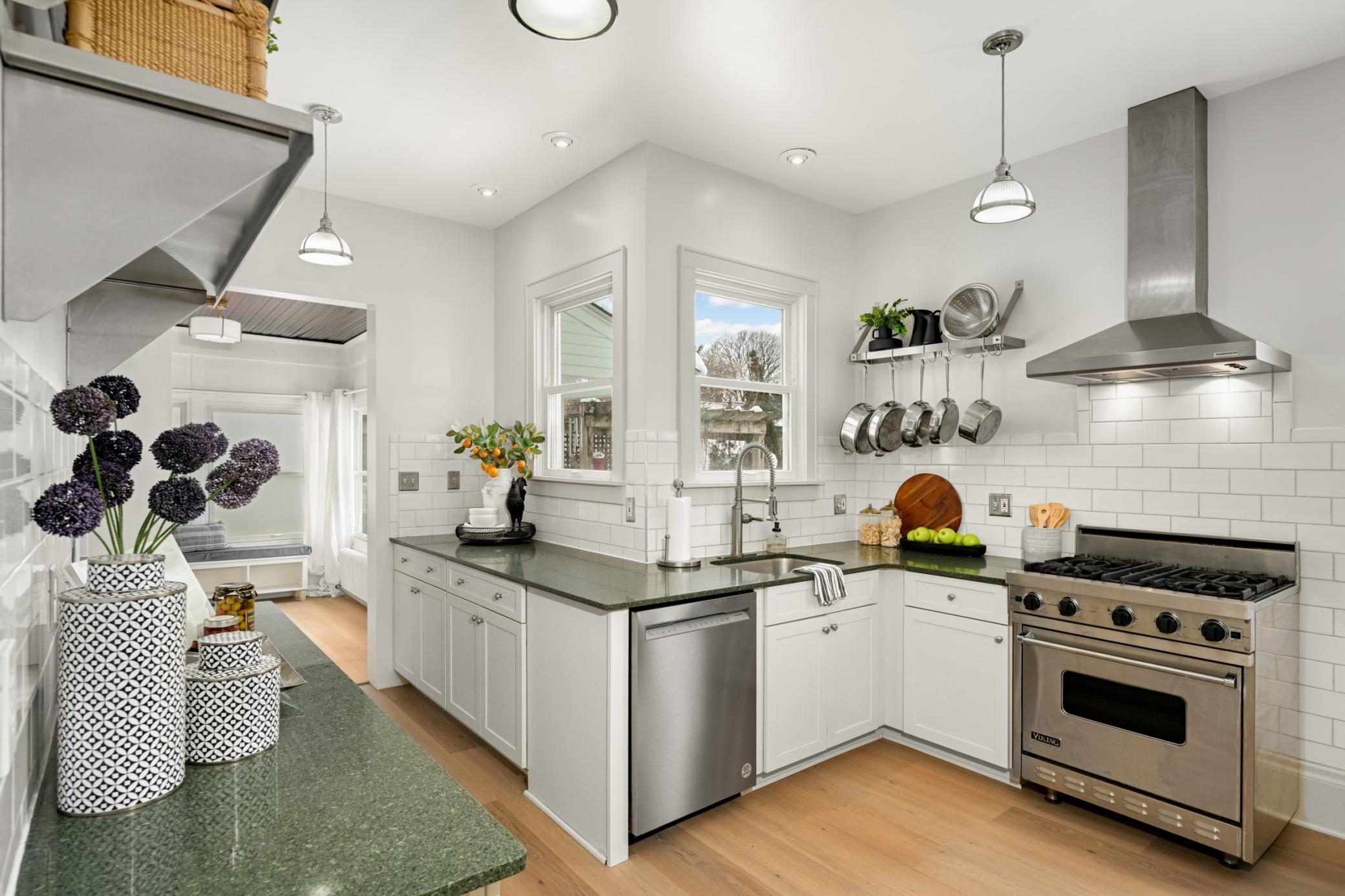 2418 Pillsbury Avenue S