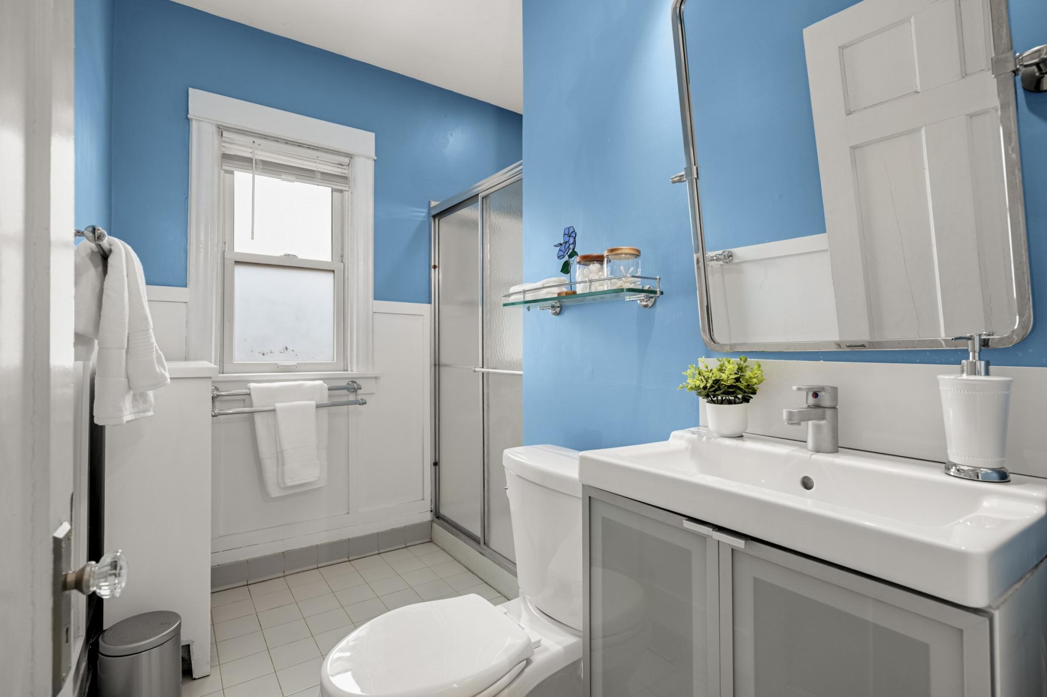 2418 Pillsbury Avenue S