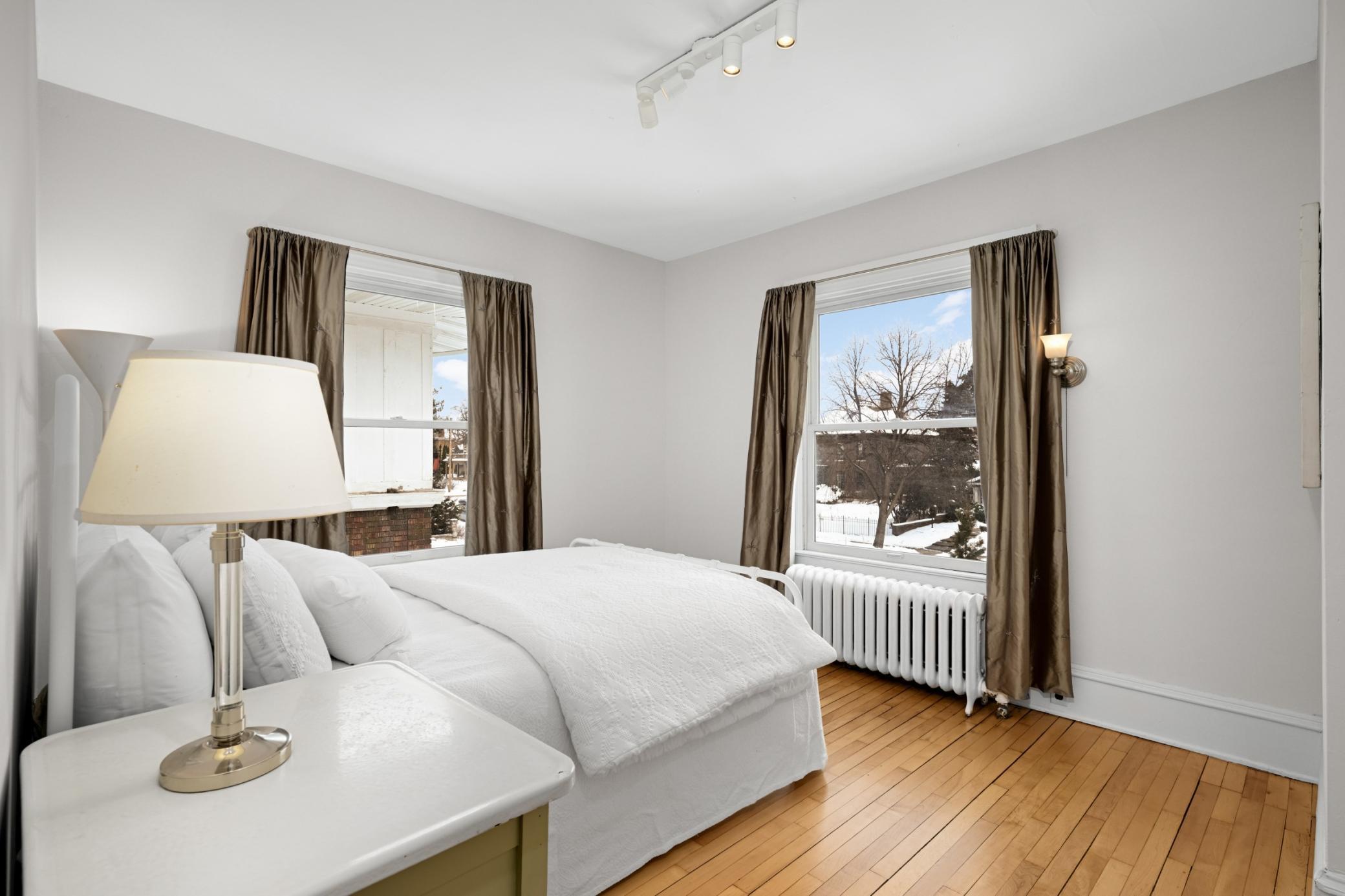 2418 Pillsbury Avenue S