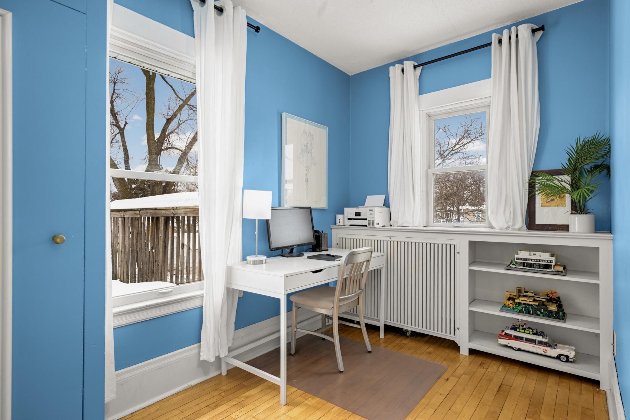 2418 Pillsbury Avenue S