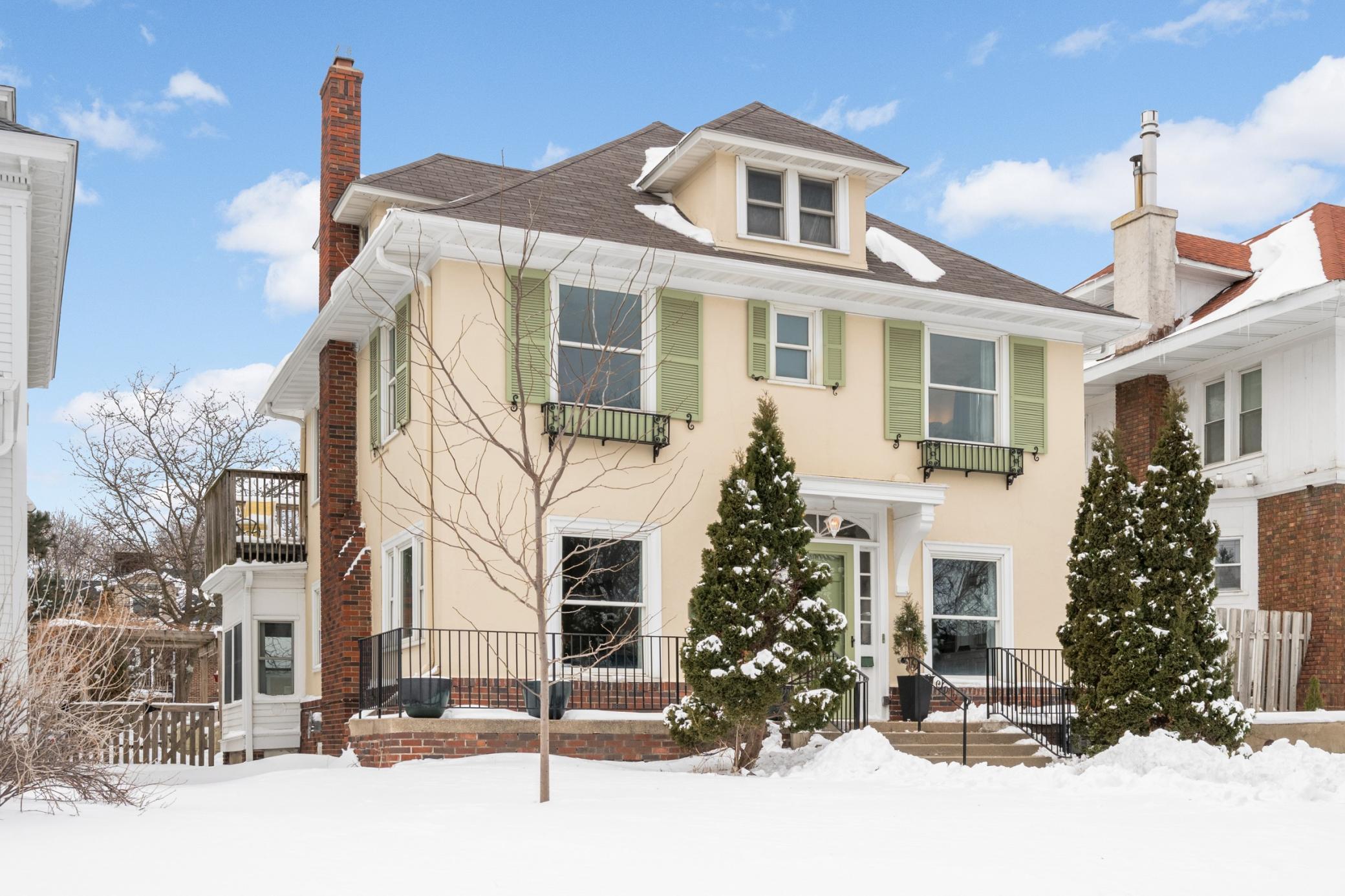 2418 Pillsbury Avenue S