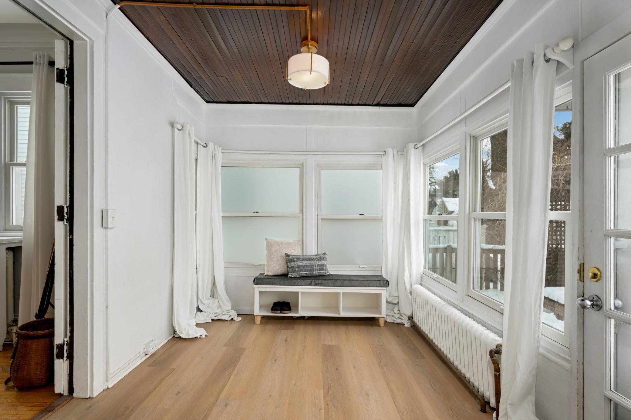 2418 Pillsbury Avenue S