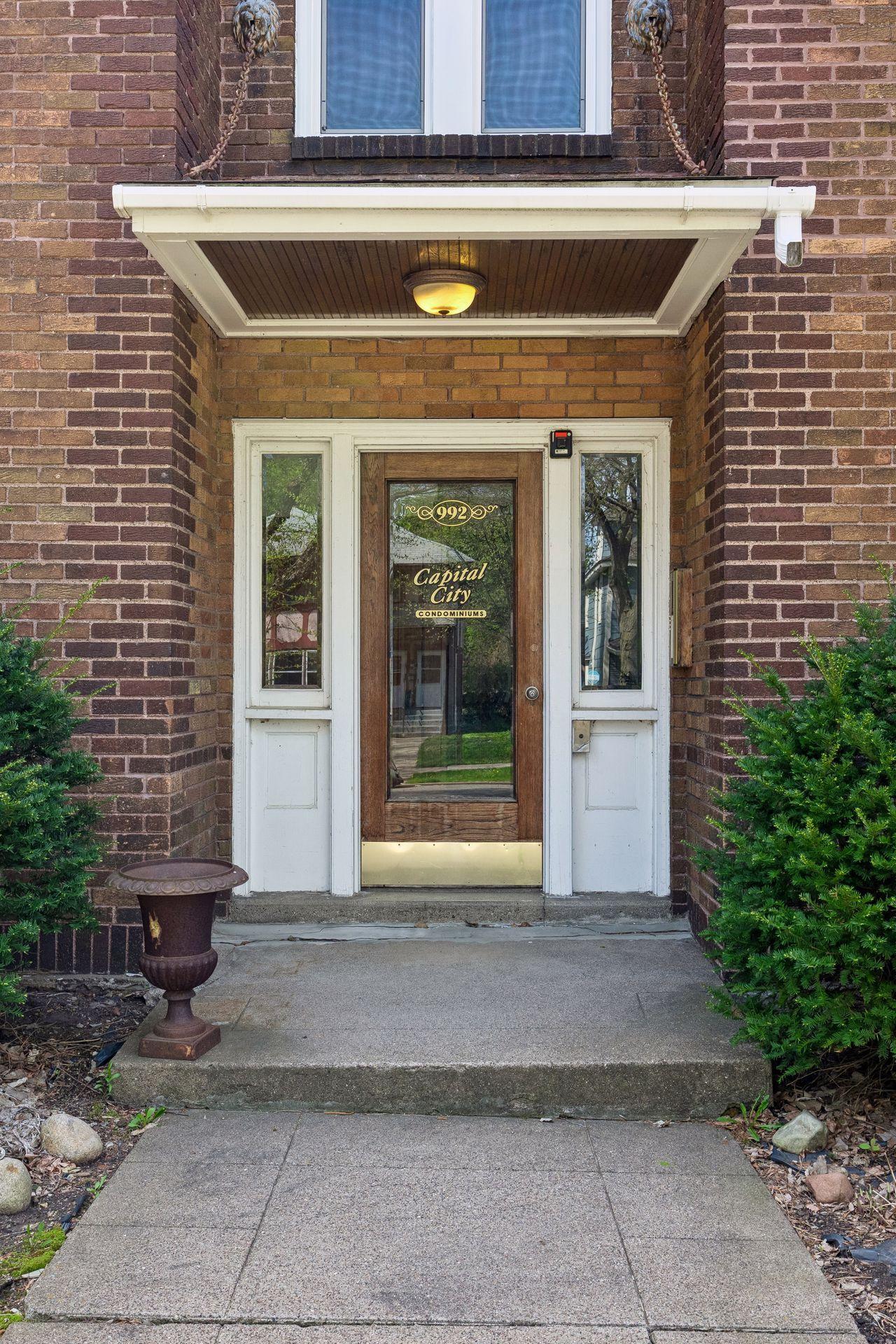 992 Dayton Avenue Unit: 2