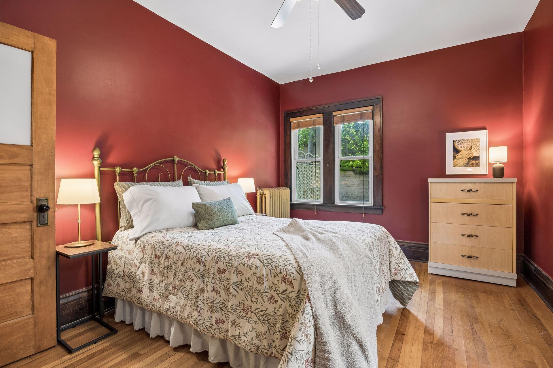 992 Dayton Avenue Unit: 2