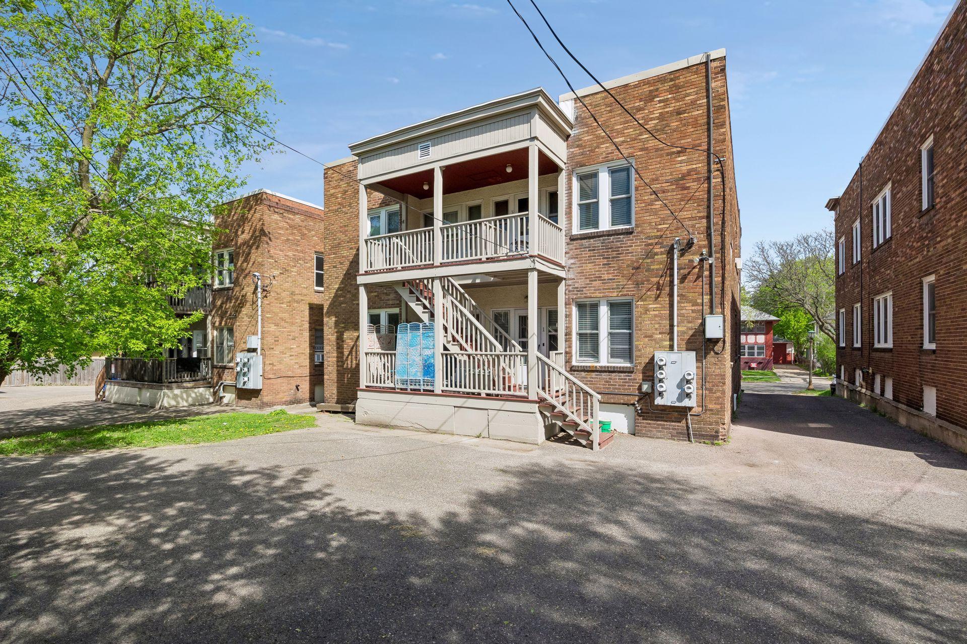 992 Dayton Avenue Unit: 2