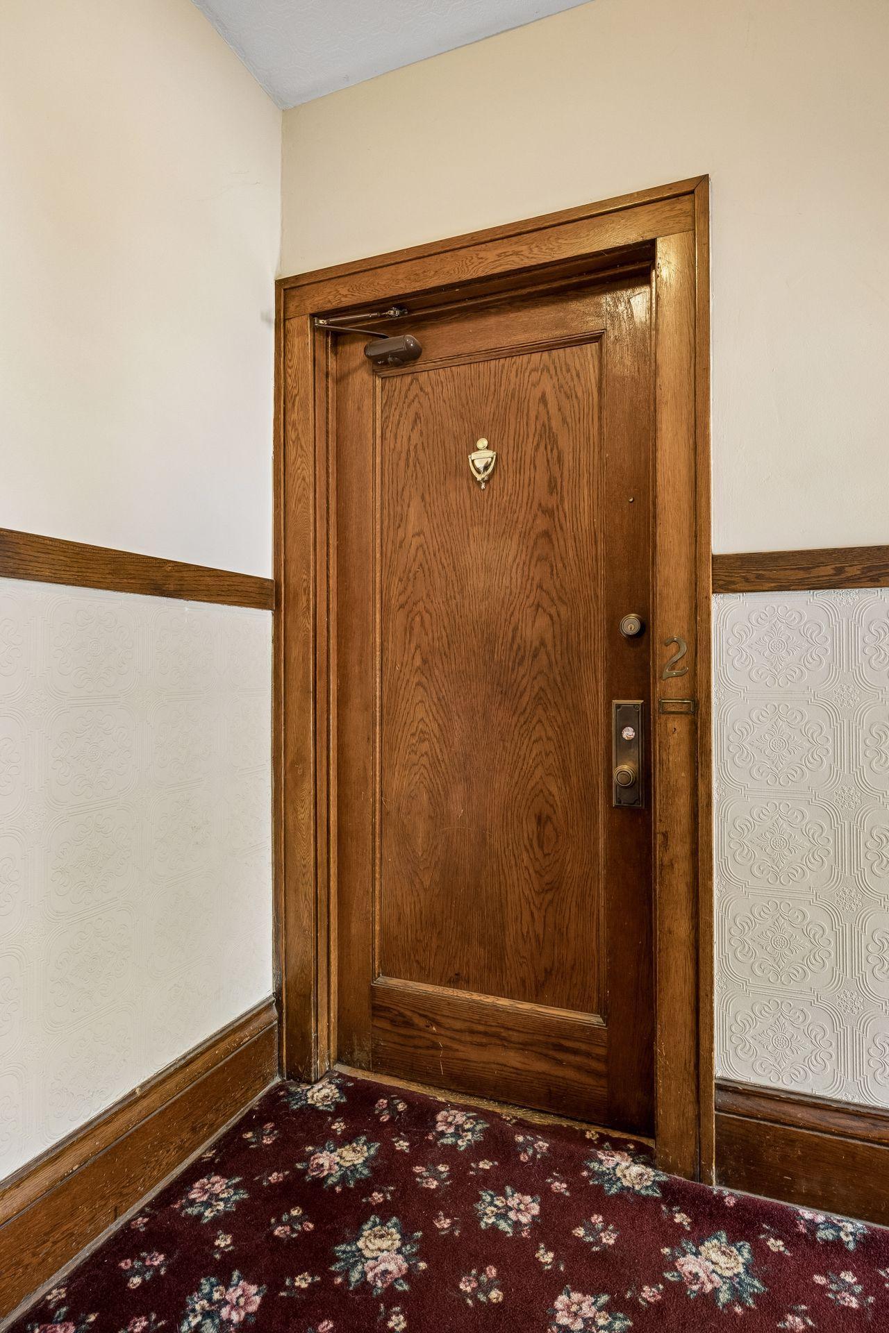 992 Dayton Avenue Unit: 2