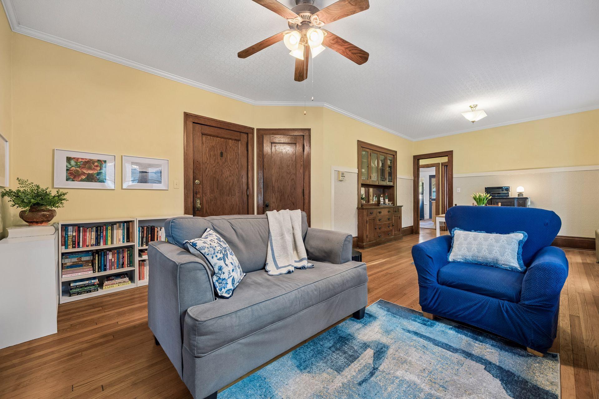 992 Dayton Avenue Unit: 2