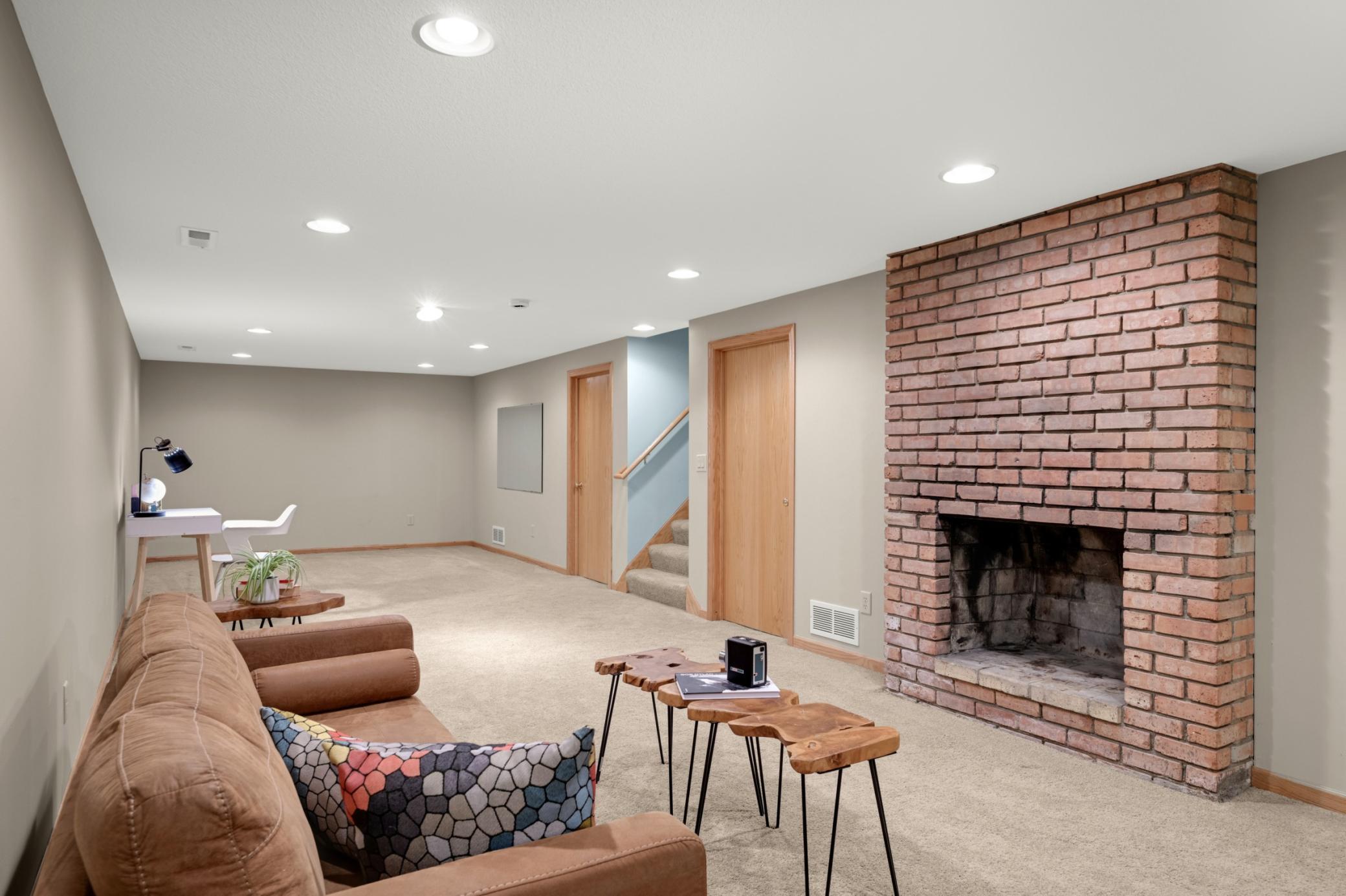 300 Kenmar Circle