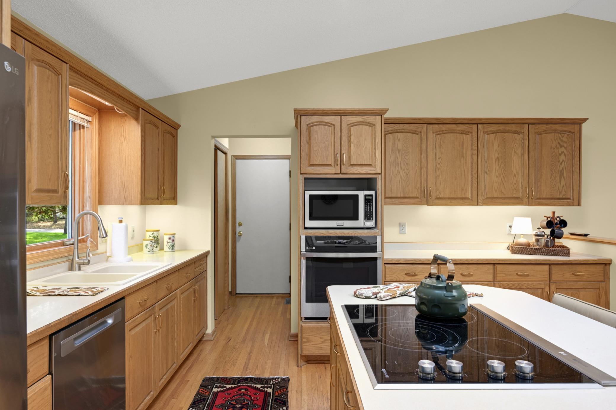 300 Kenmar Circle