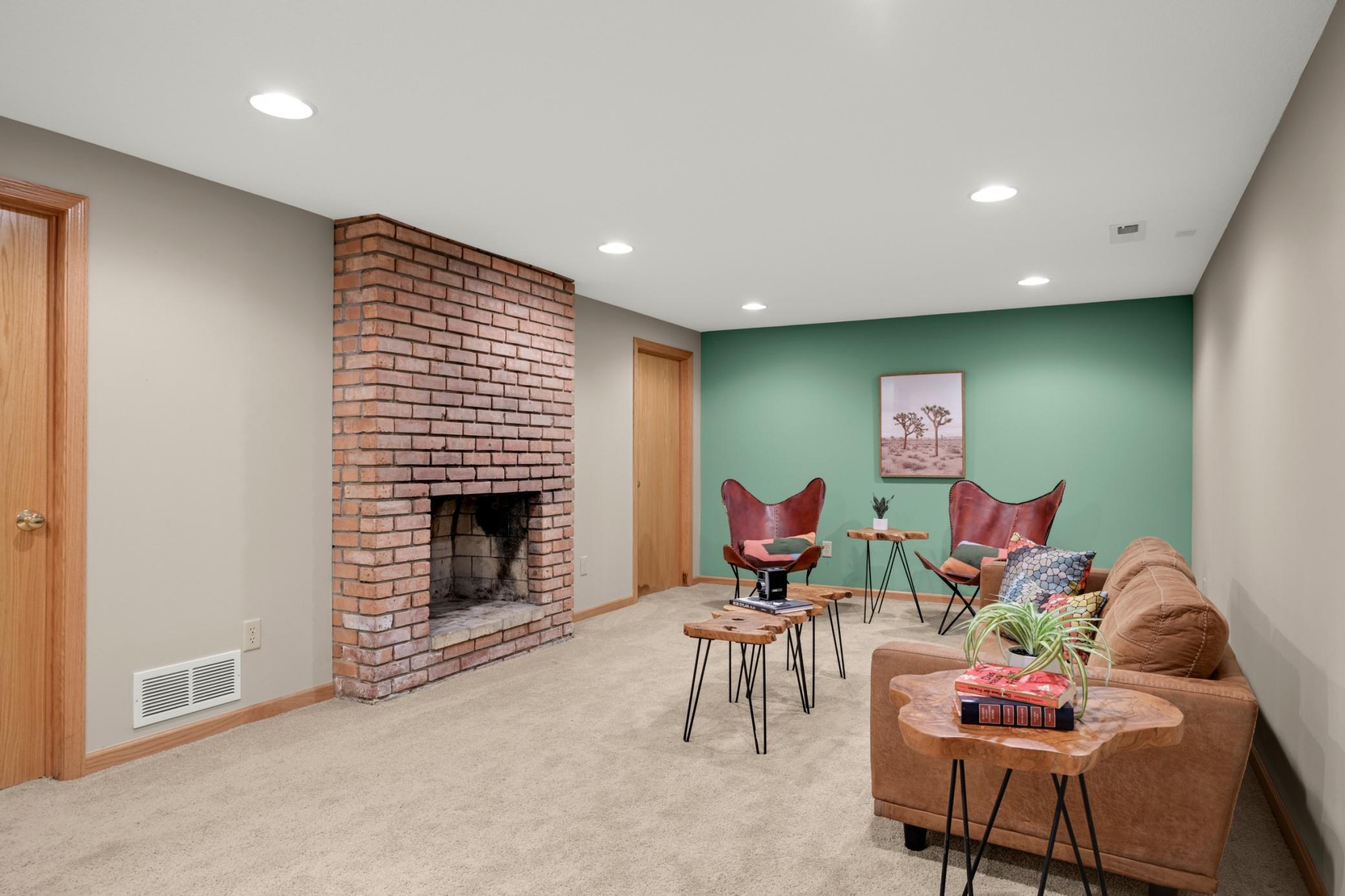 300 Kenmar Circle