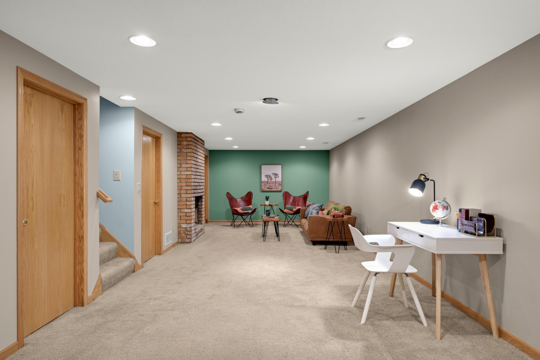 300 Kenmar Circle