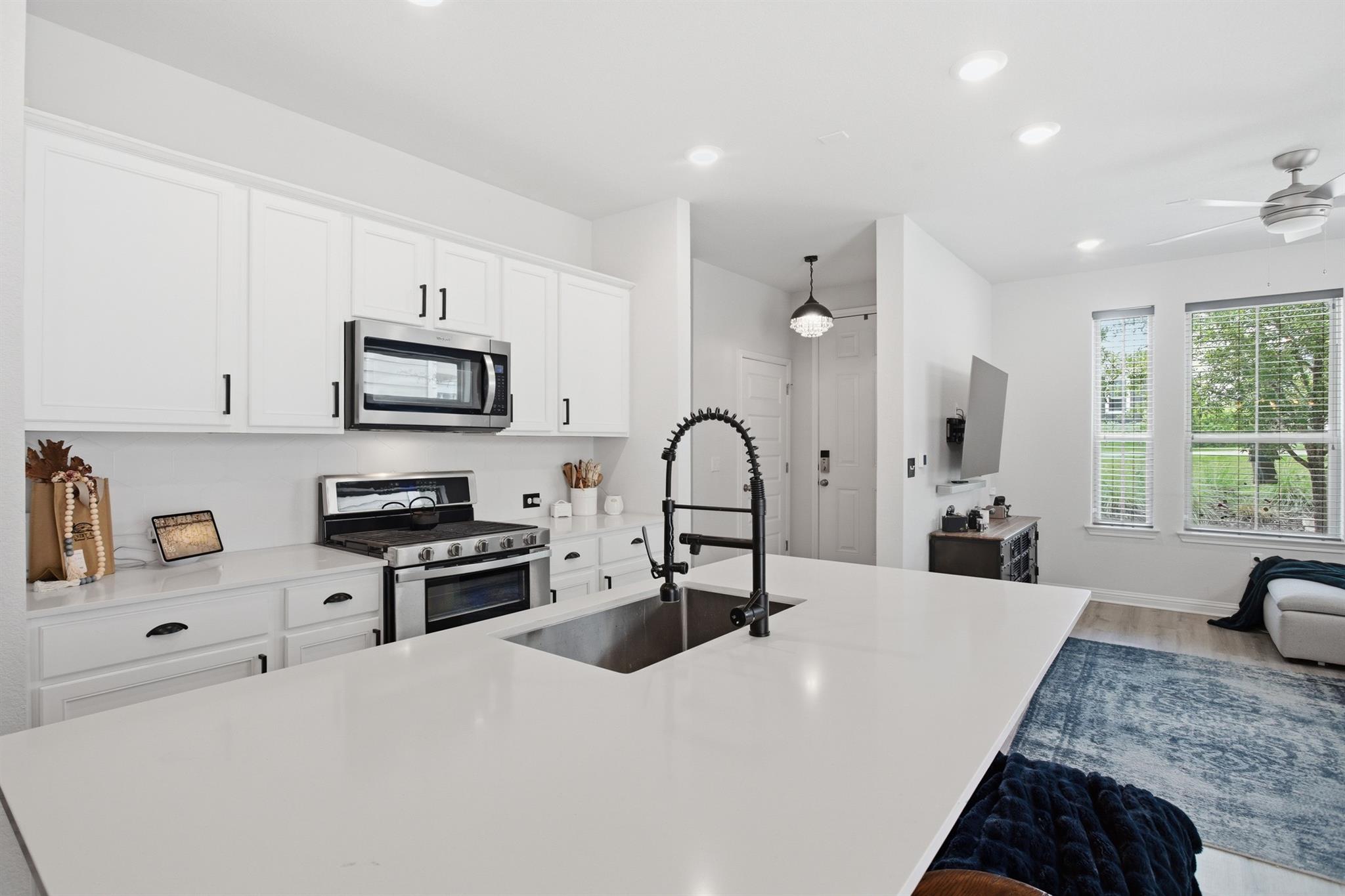 8525 Leroi DR # 368