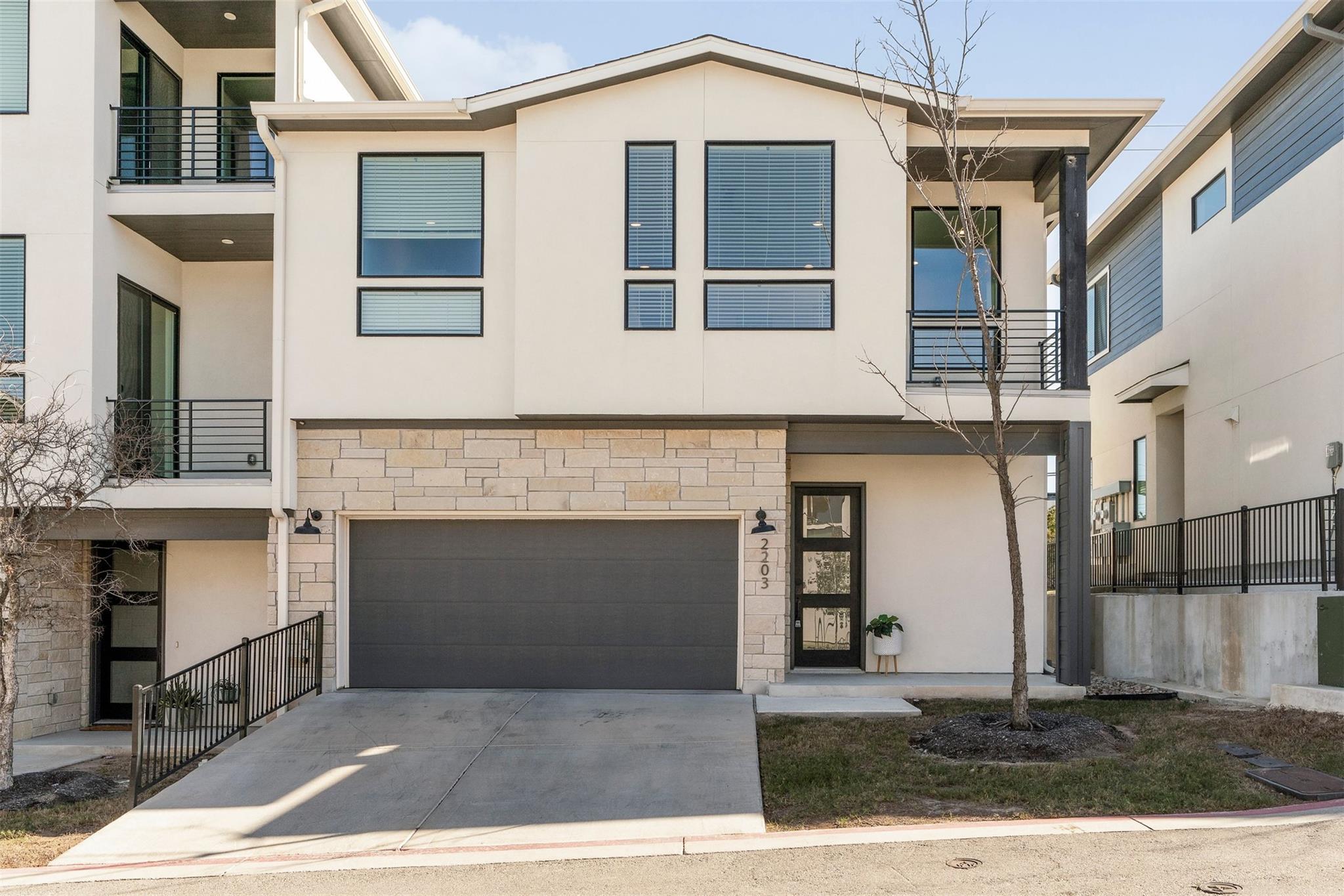 2050 Lohmans Spur RD # 2203