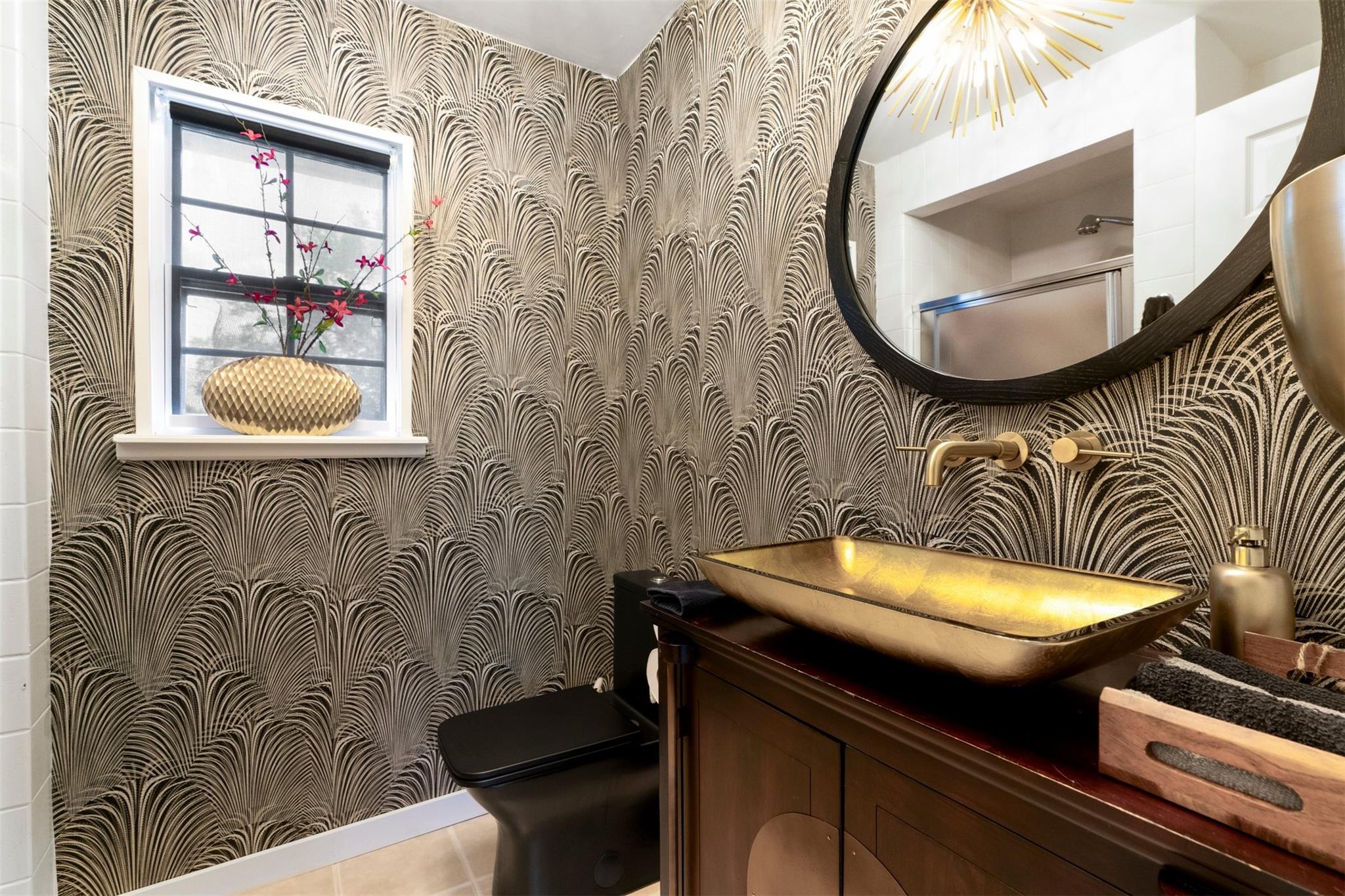 8721 Mountain Crest DR