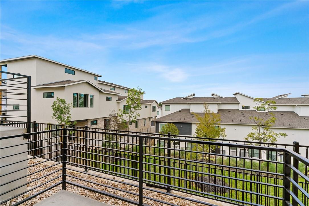 2050 Lohmans Spur RD # 803