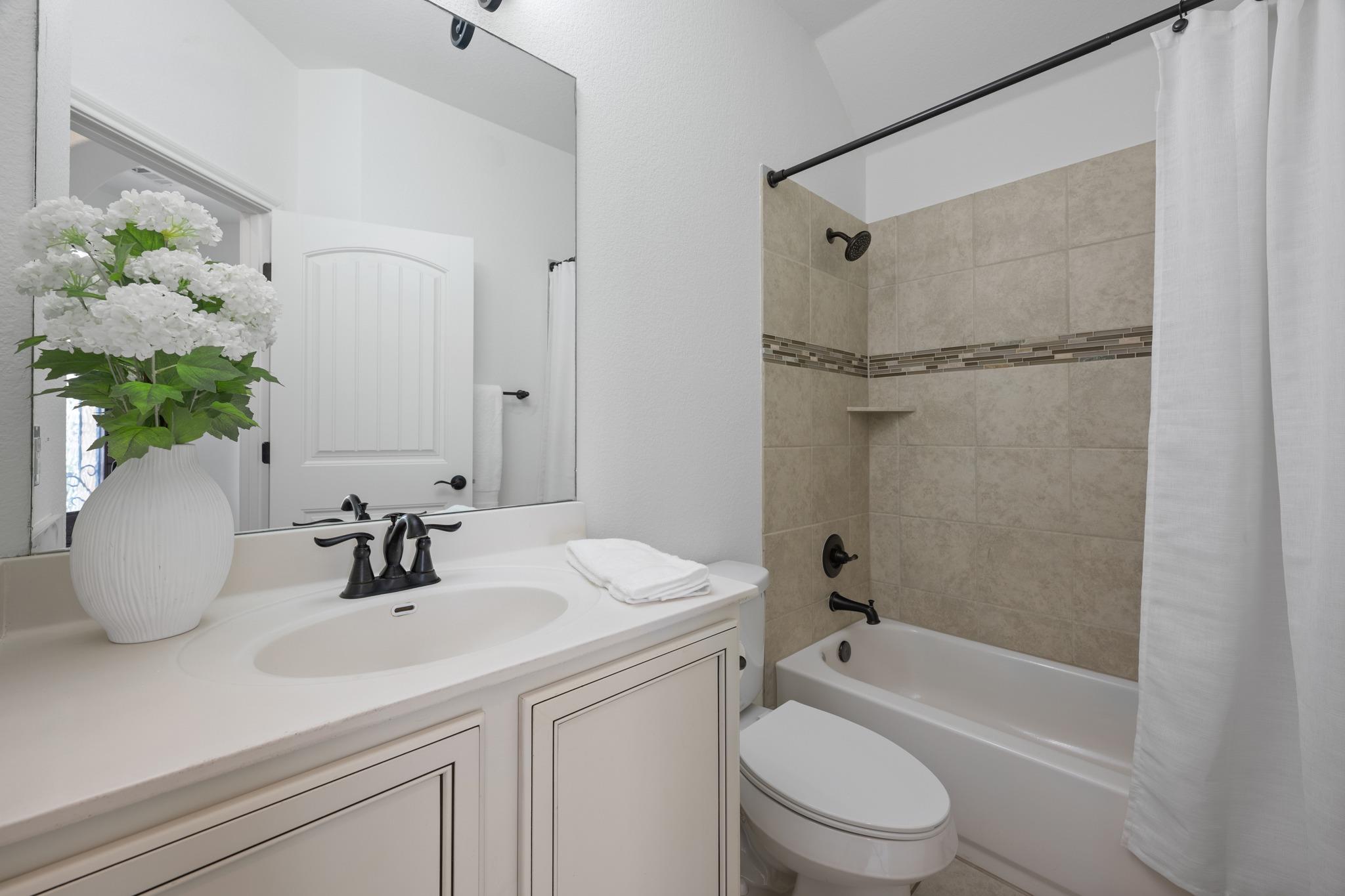 307 Ansley CV