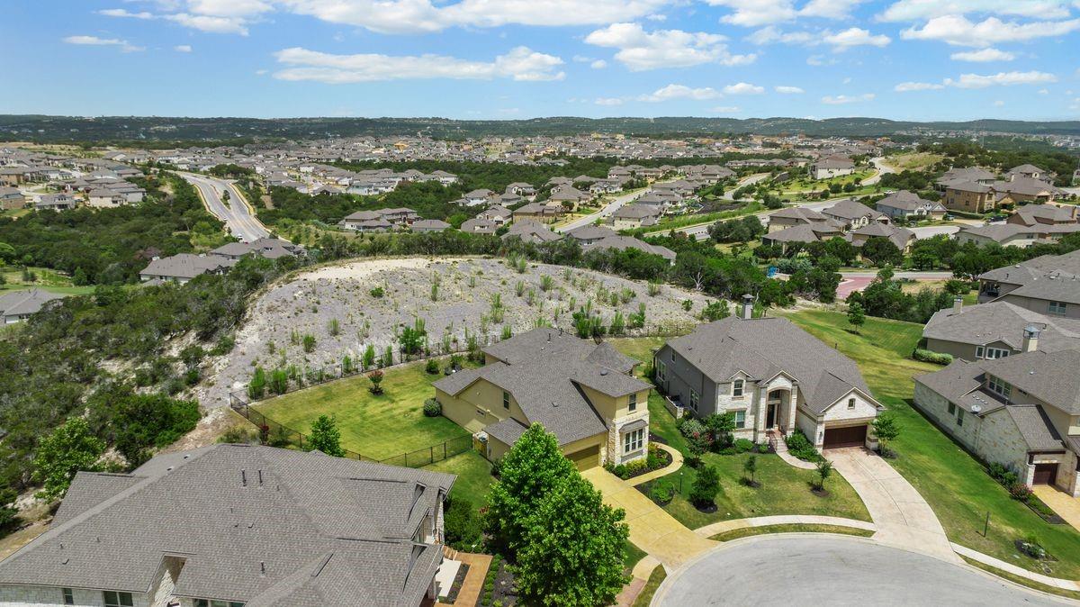 307 Ansley CV