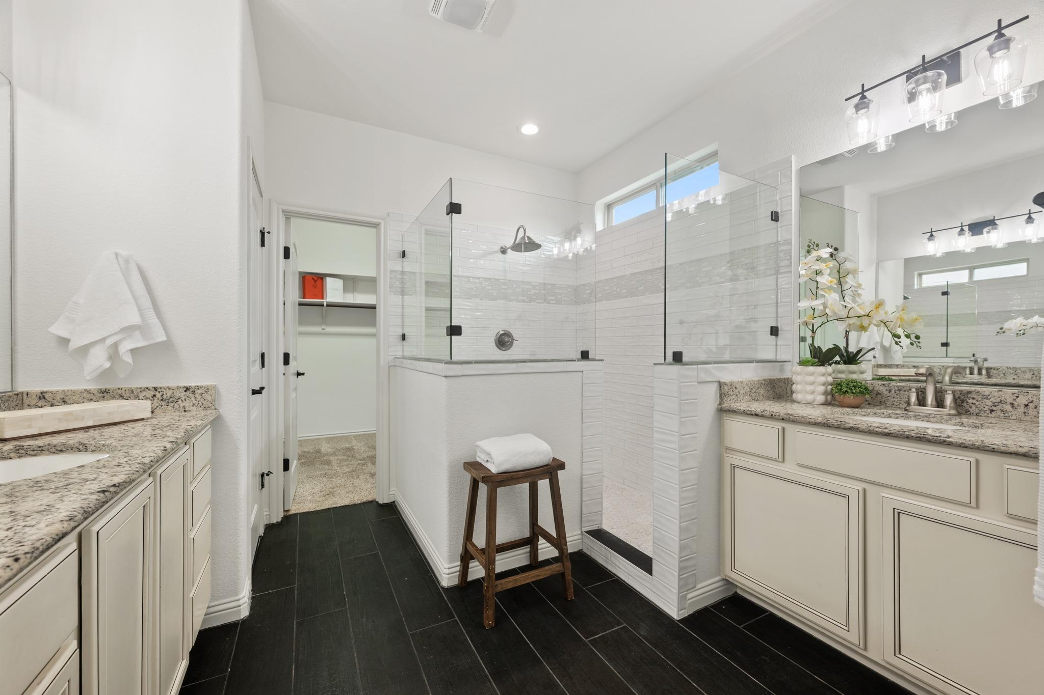 307 Ansley CV