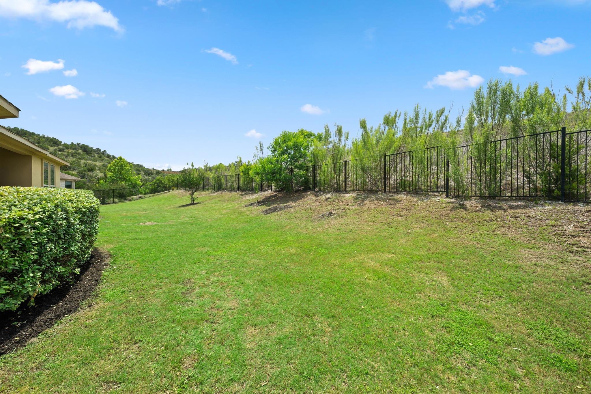 307 Ansley CV