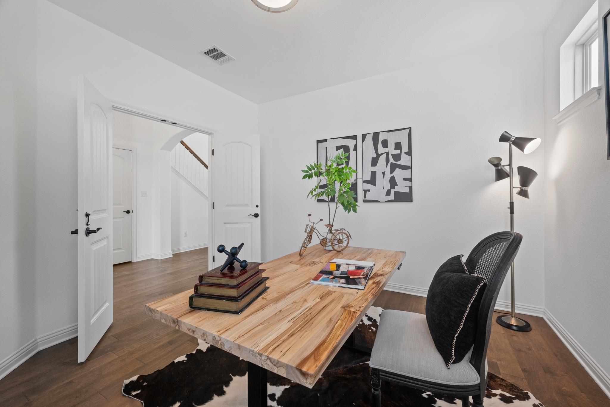 307 Ansley CV