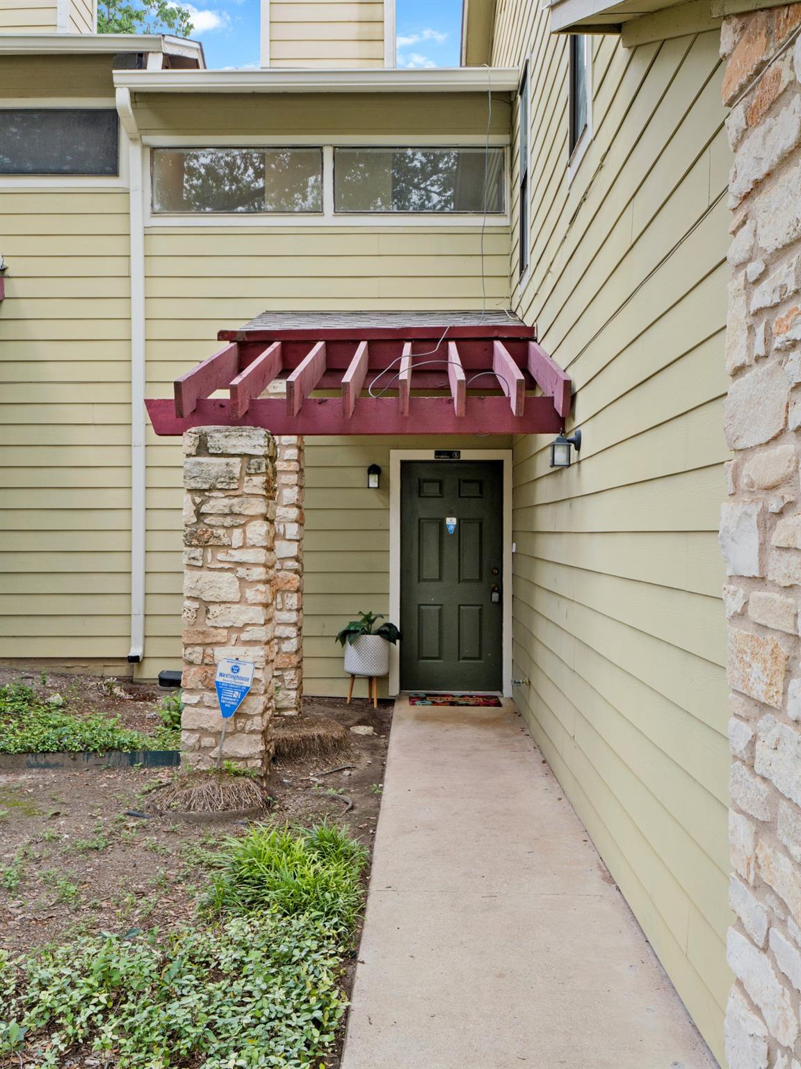 512 Eberhart LN # 1003