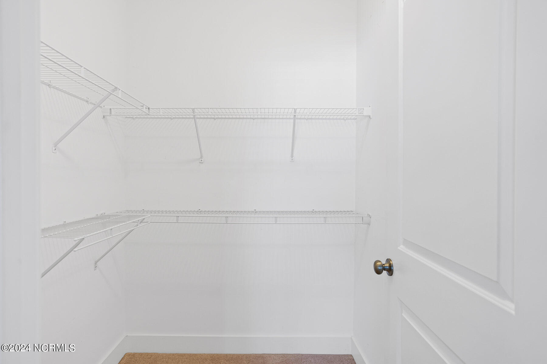 365 Southbend Court NE