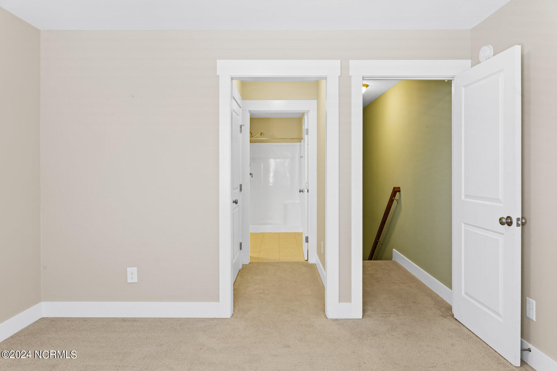 365 Southbend Court NE