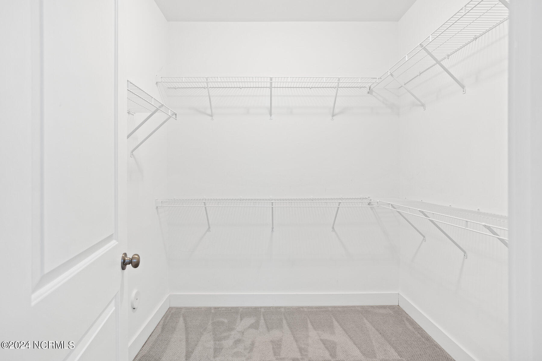 365 Southbend Court NE