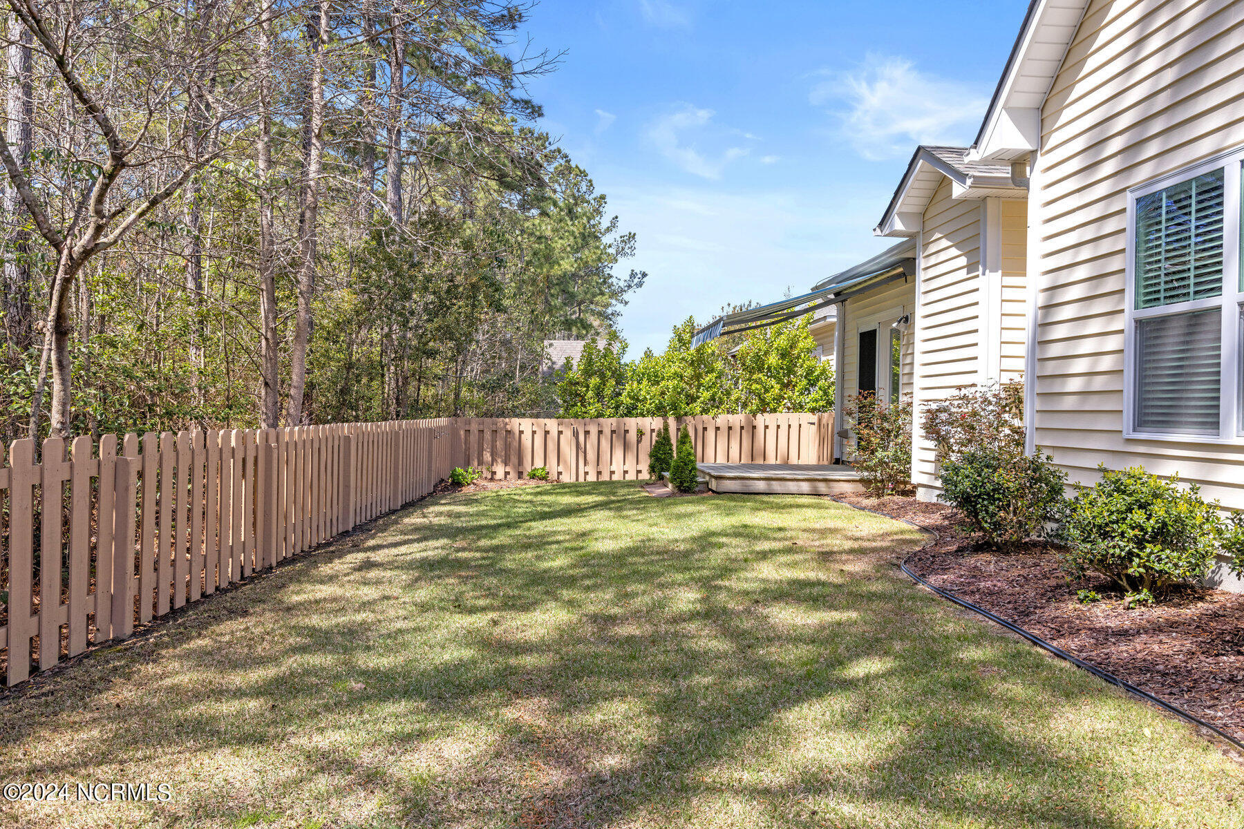 365 Southbend Court NE