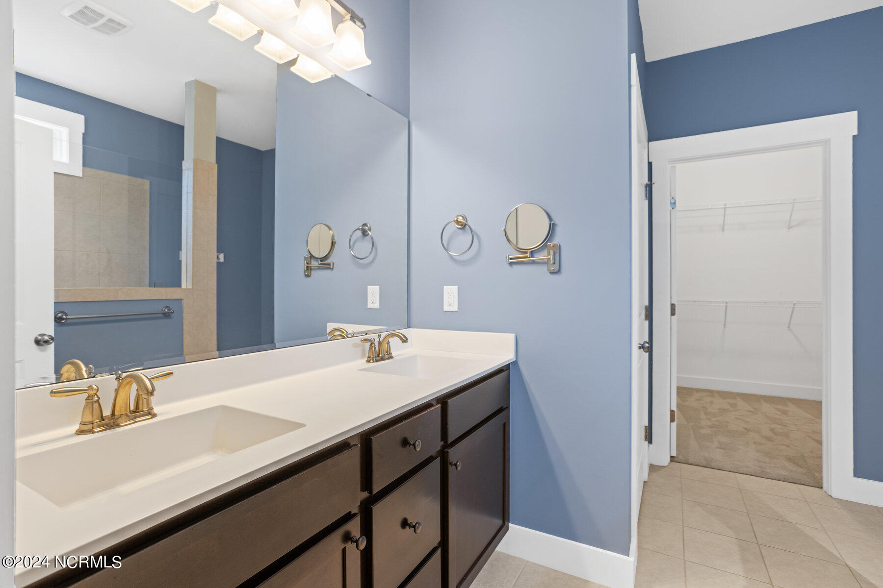 365 Southbend Court NE