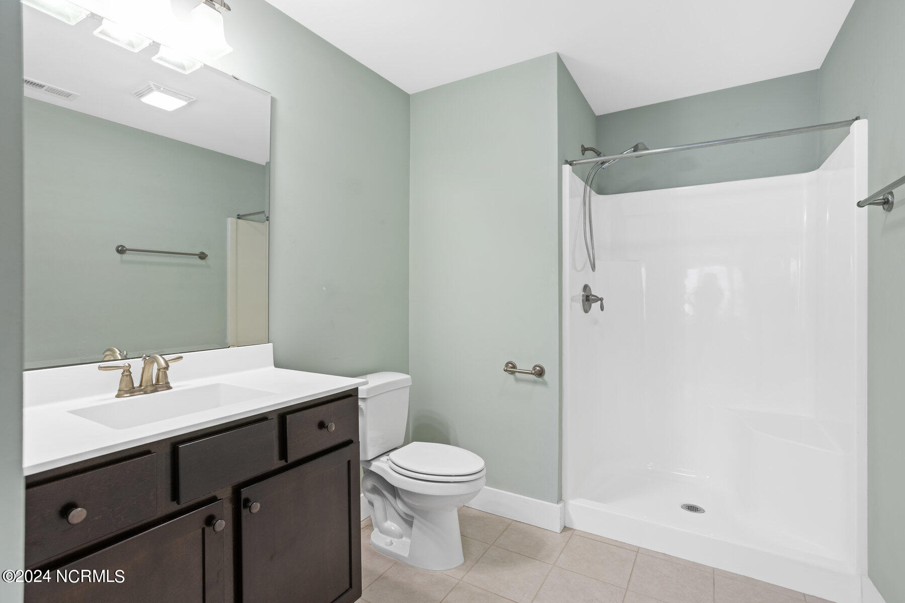 365 Southbend Court NE