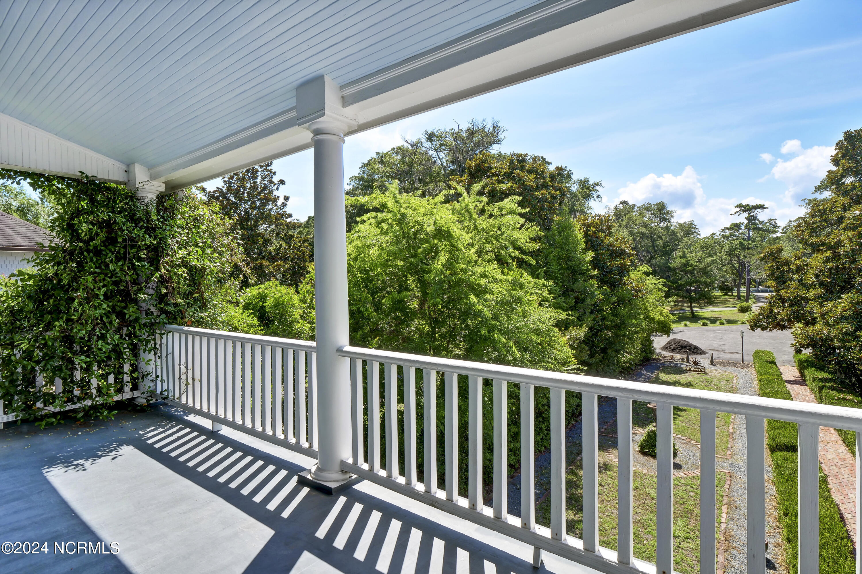 7405 Masonboro Sound Road