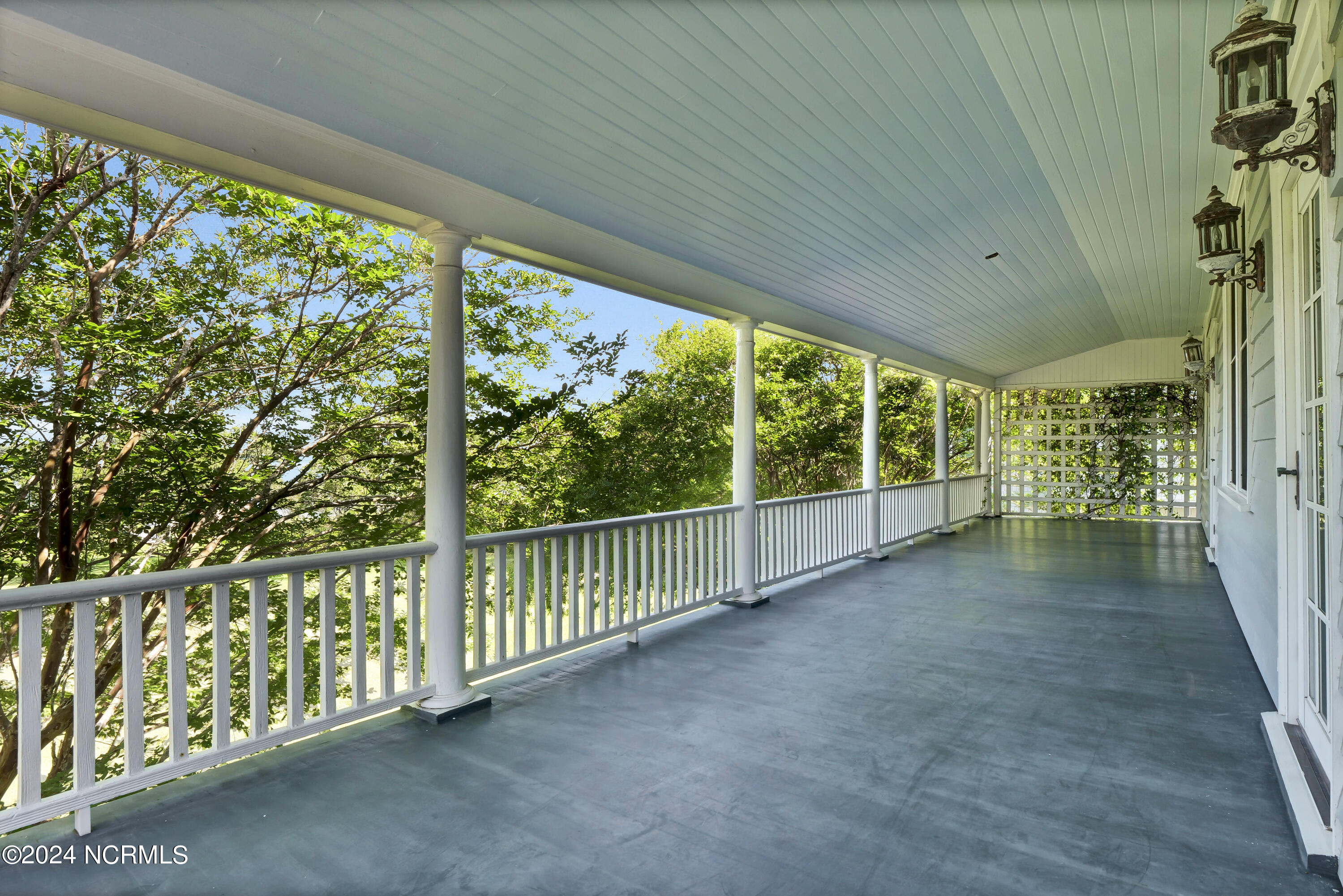 7405 Masonboro Sound Road