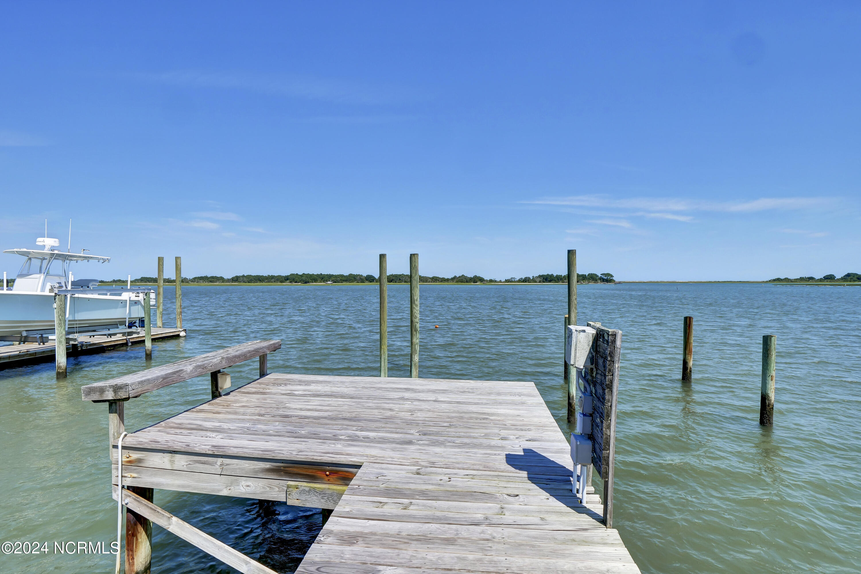 7405 Masonboro Sound Road