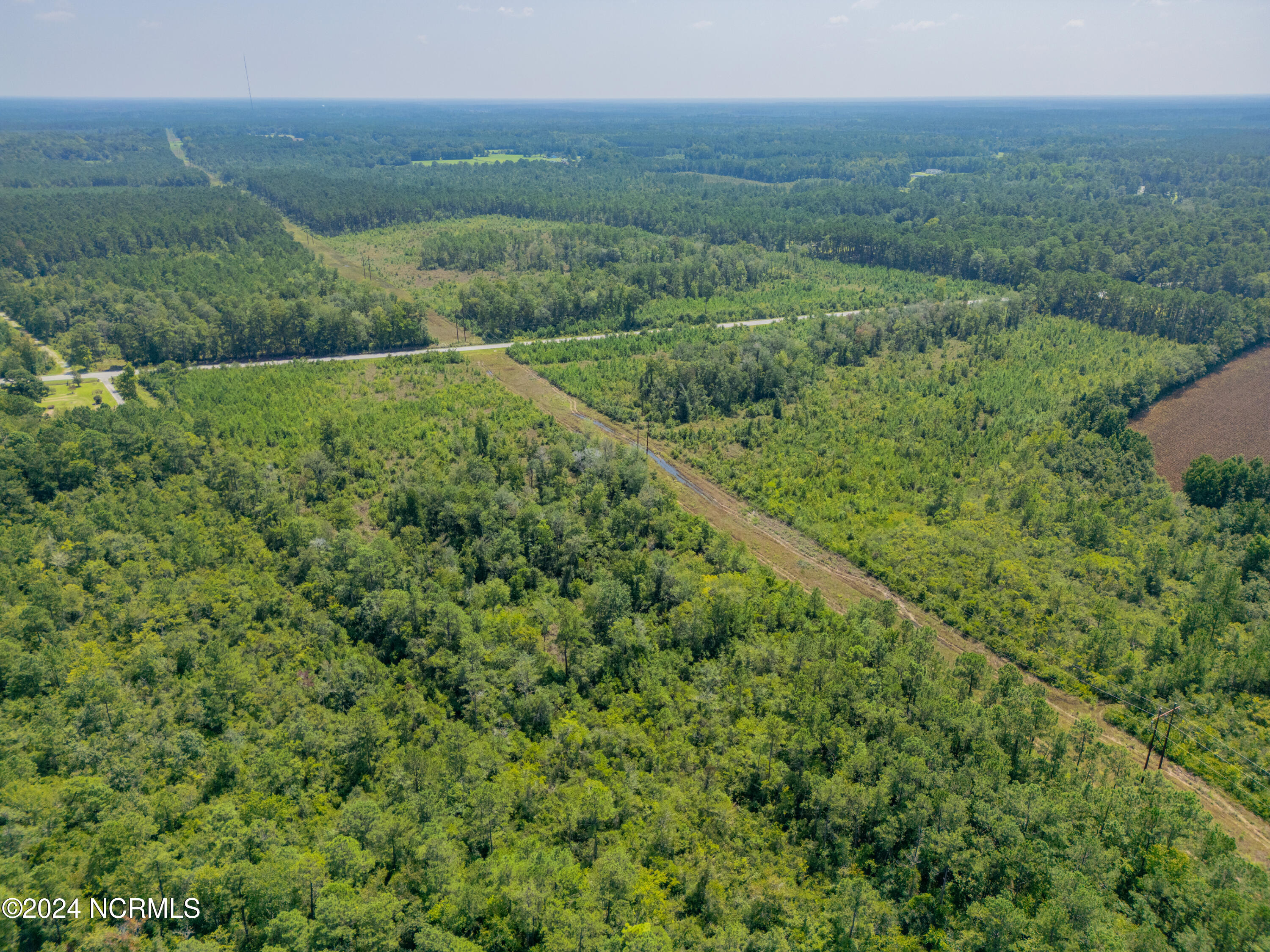 Near 949 General Howe Hwy Road