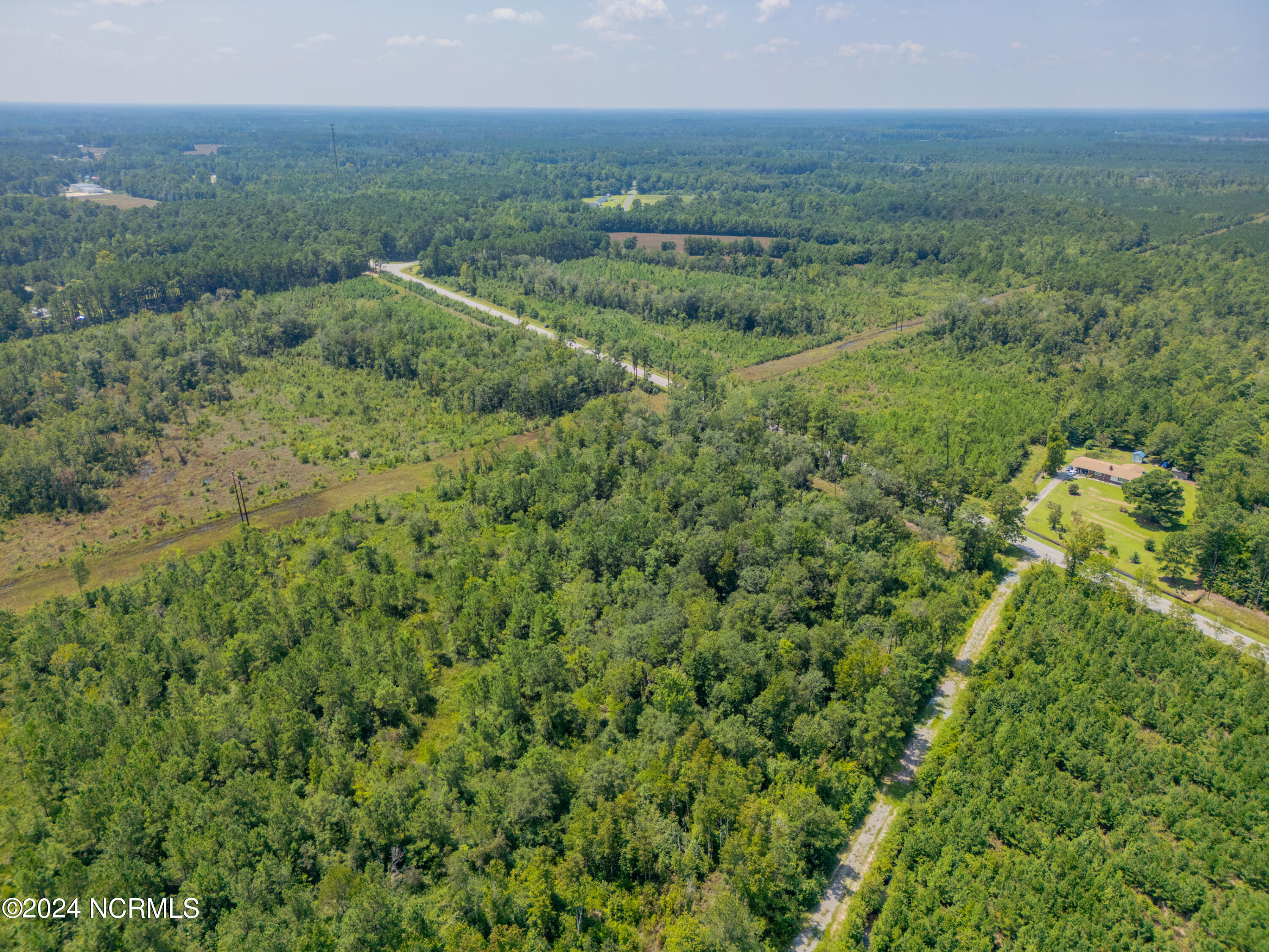 Near 949 General Howe Hwy Road