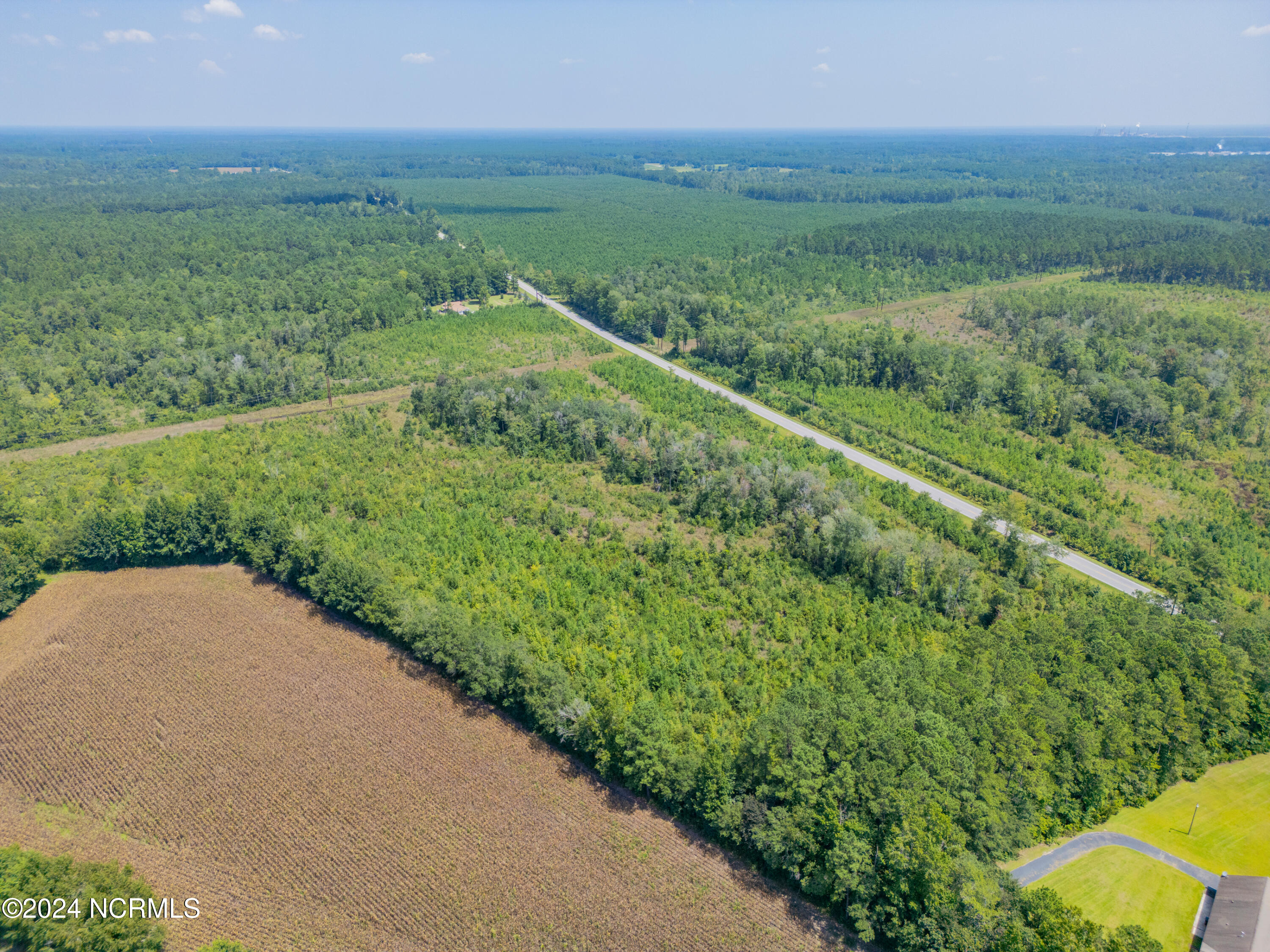 Near 949 General Howe Hwy Road