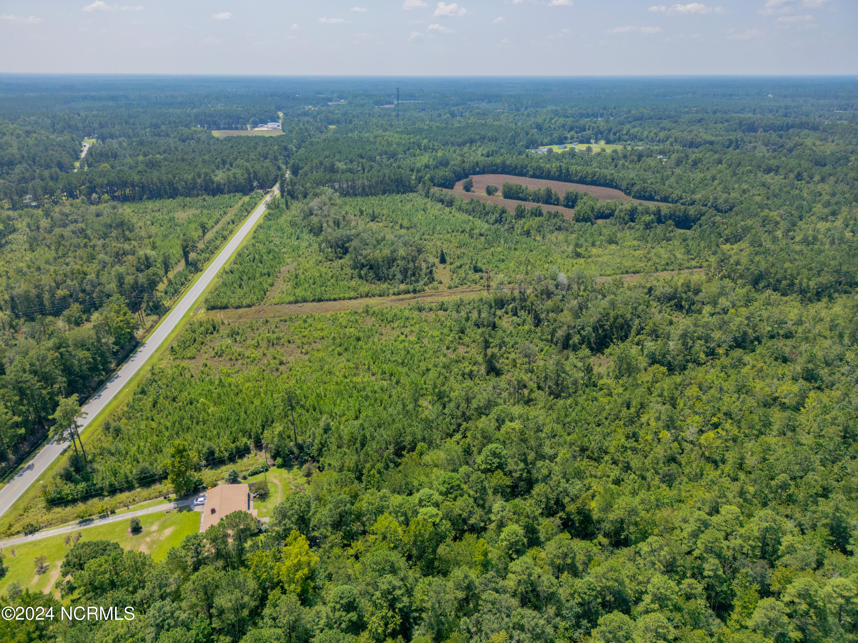 Near 949 General Howe Hwy Road