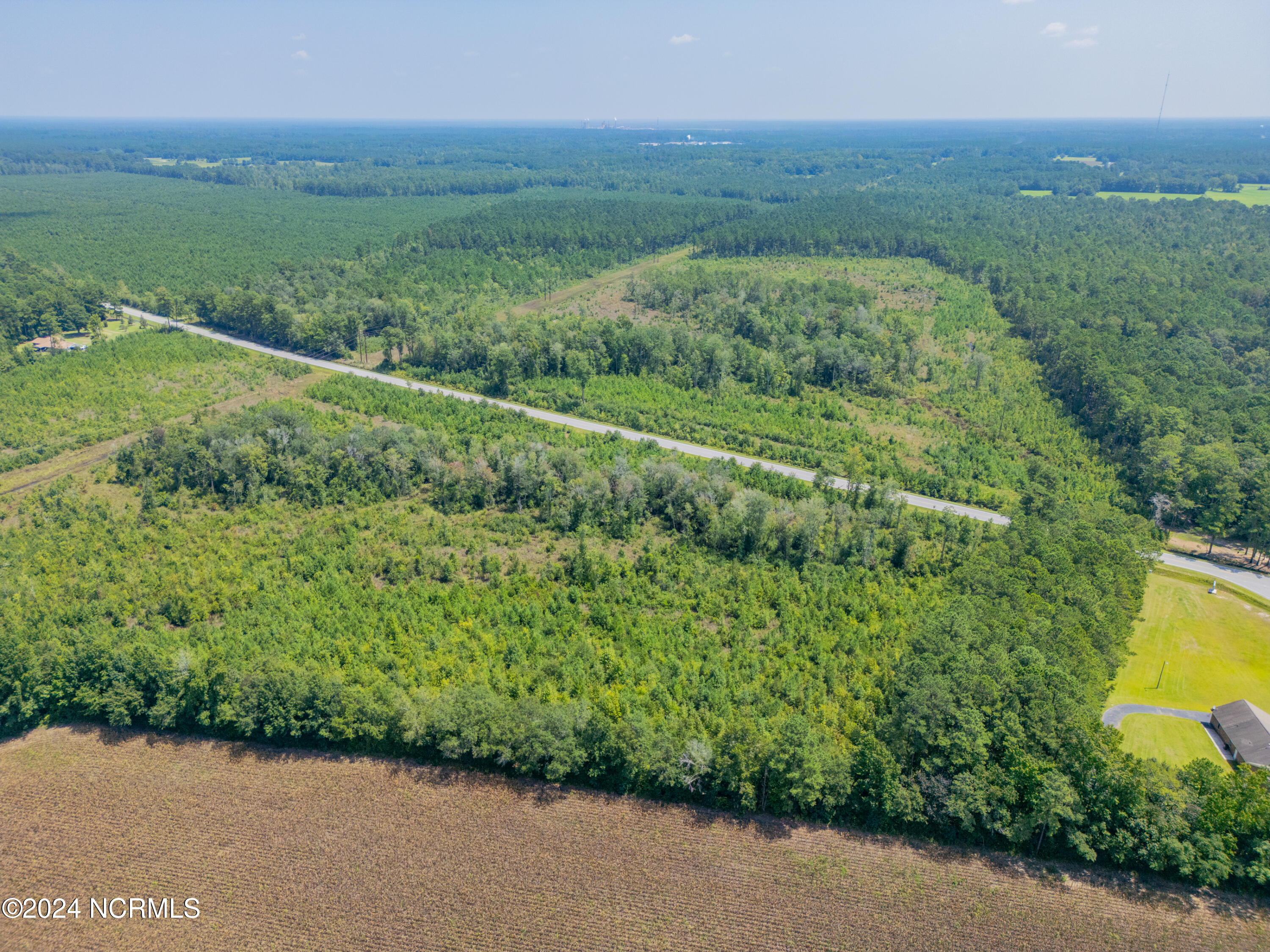 Near 949 General Howe Hwy Road