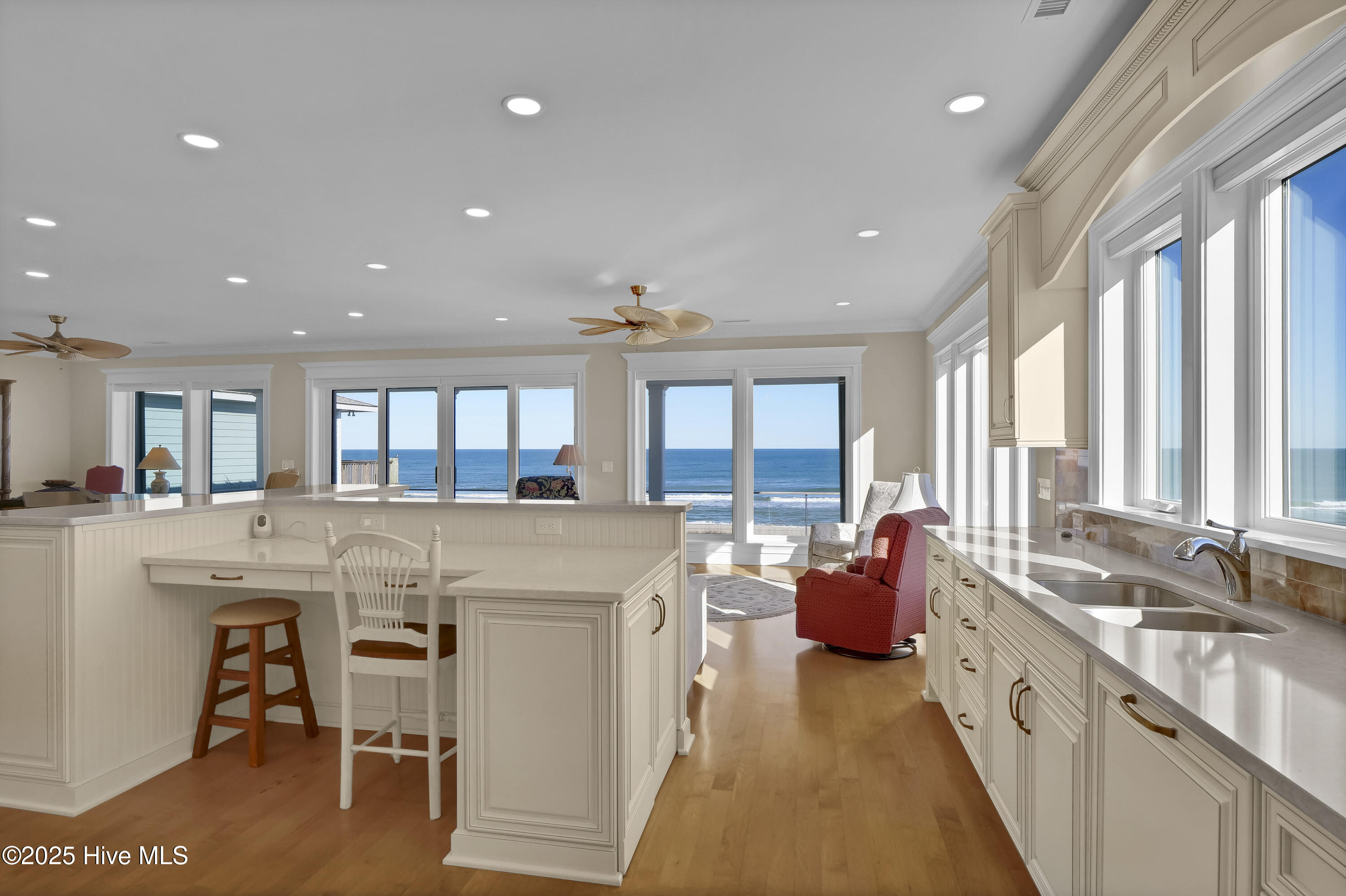 410 Fort Fisher Boulevard N, Kure Beach