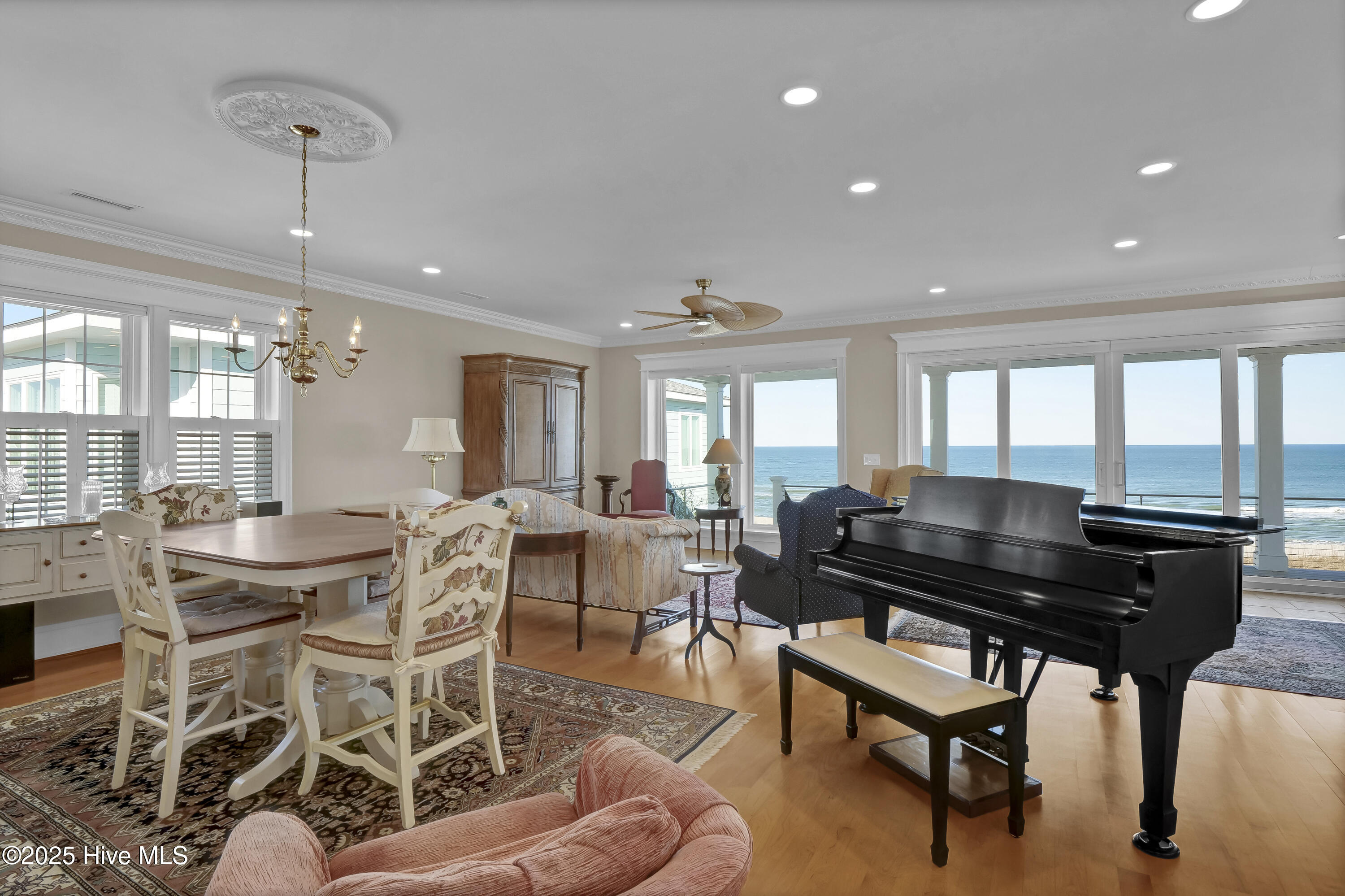 410 Fort Fisher Boulevard N, Kure Beach