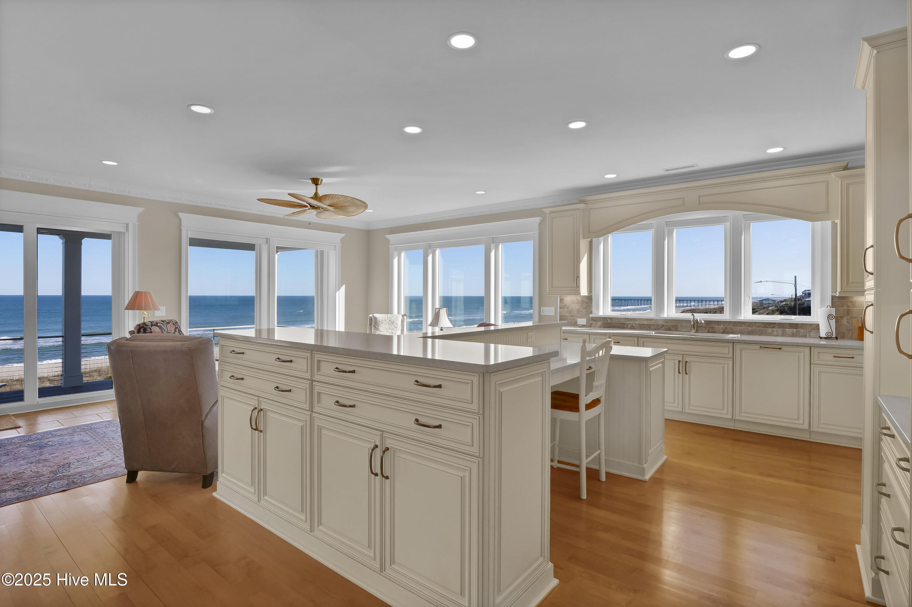 410 Fort Fisher Boulevard N, Kure Beach