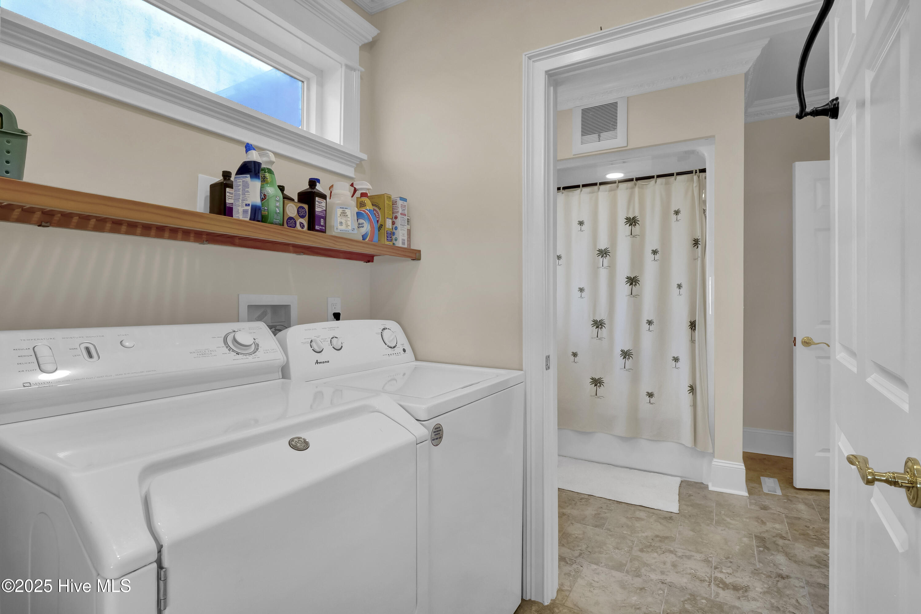 410 Fort Fisher Boulevard N, Kure Beach