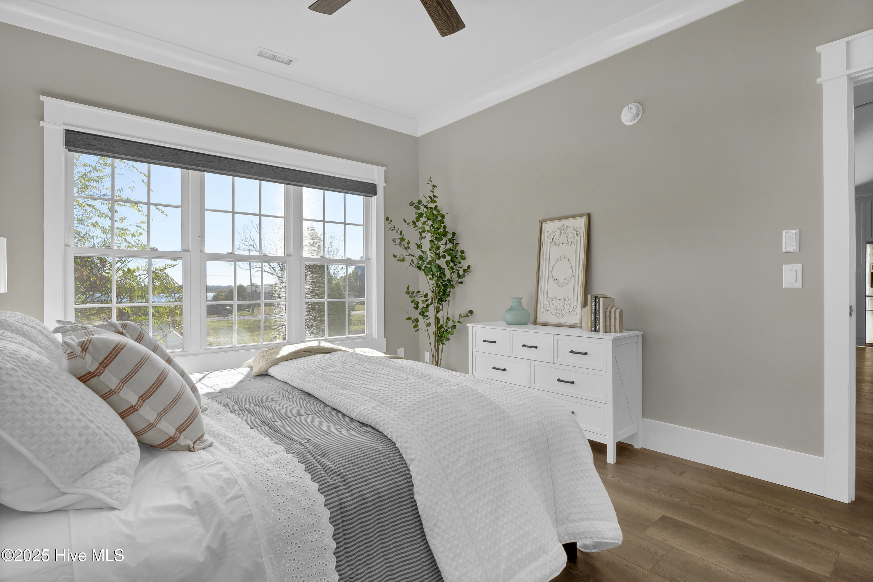 1017 Mallard Bay Road