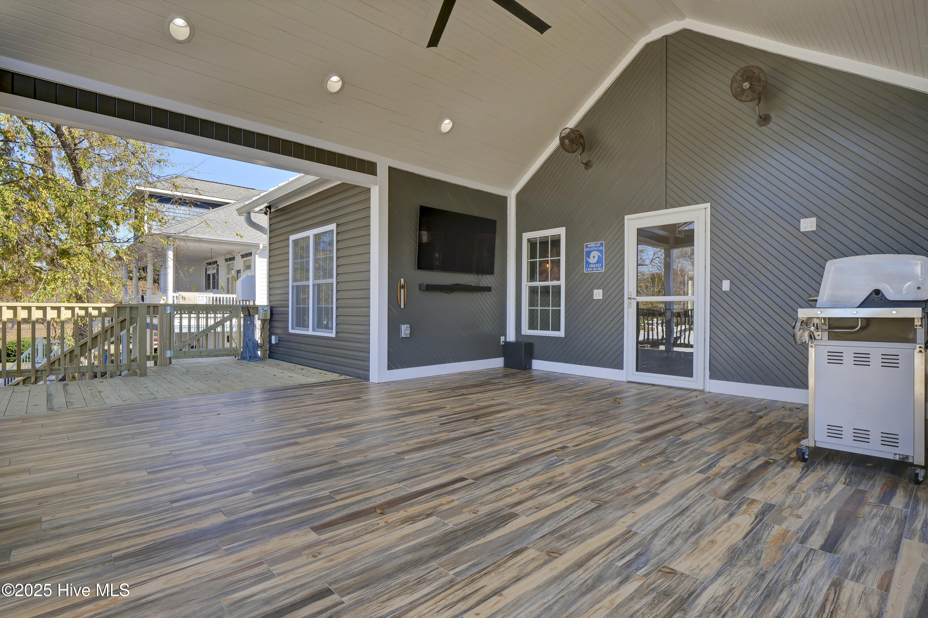 1017 Mallard Bay Road